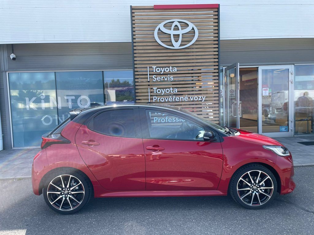 Toyota Yaris, 1.5 HEV 130 GR SPORT - fotka 4