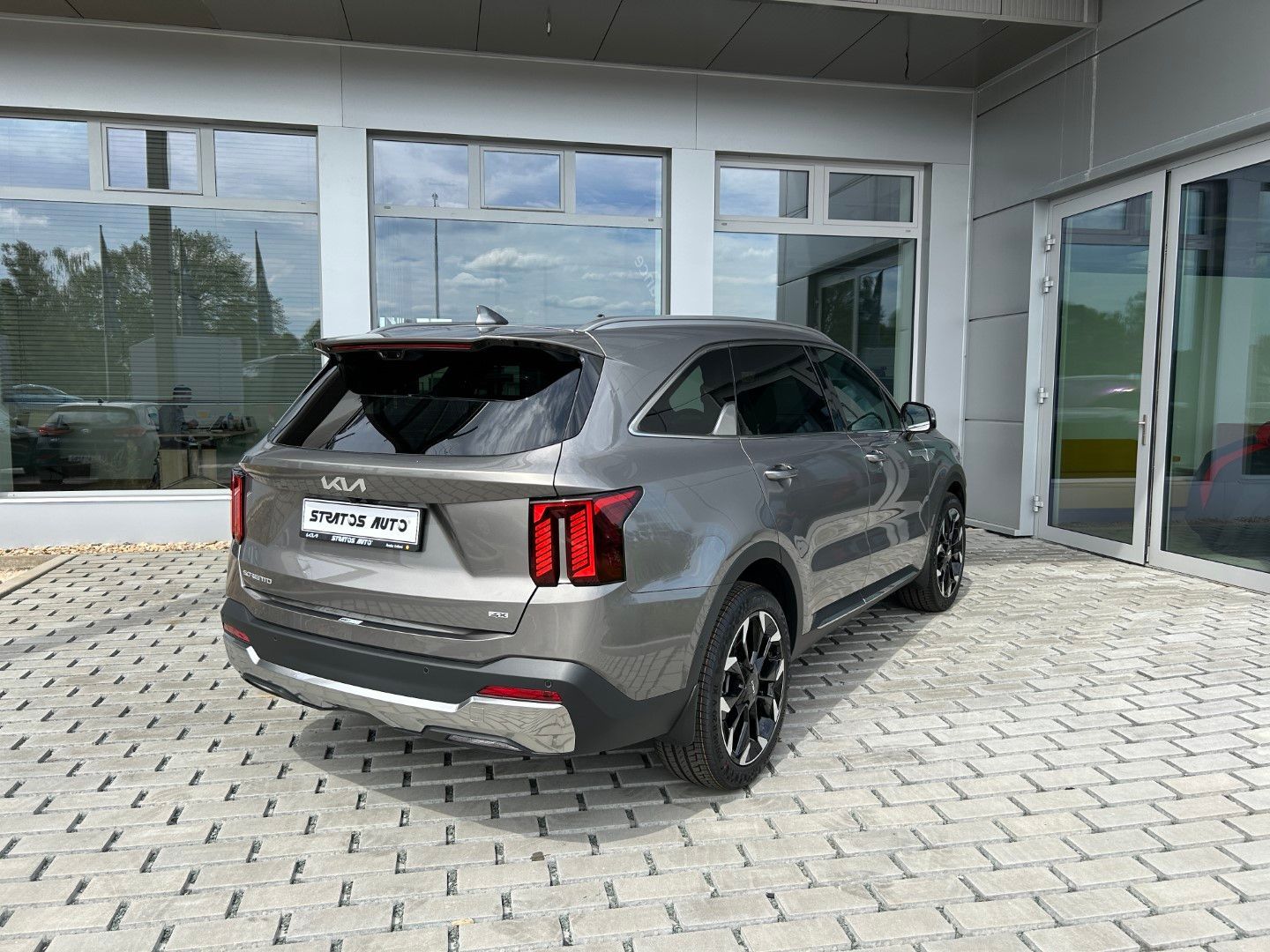 Kia Sorento, 5P 2,2 CRDi 4x4 8DCT TOP + PNS - fotka 2