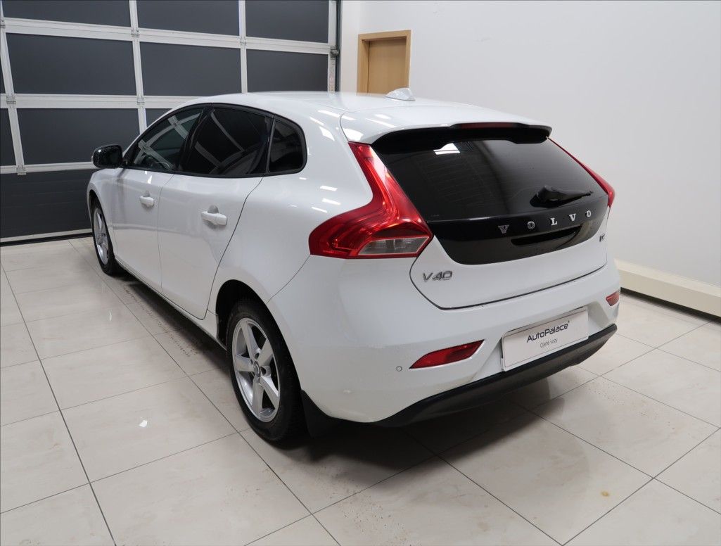 Volvo V40, 1,6 D2 - fotka 6