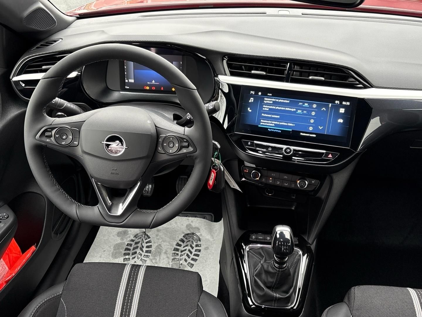Opel Corsa, 1.2 Turbo 100k GS - fotka 4