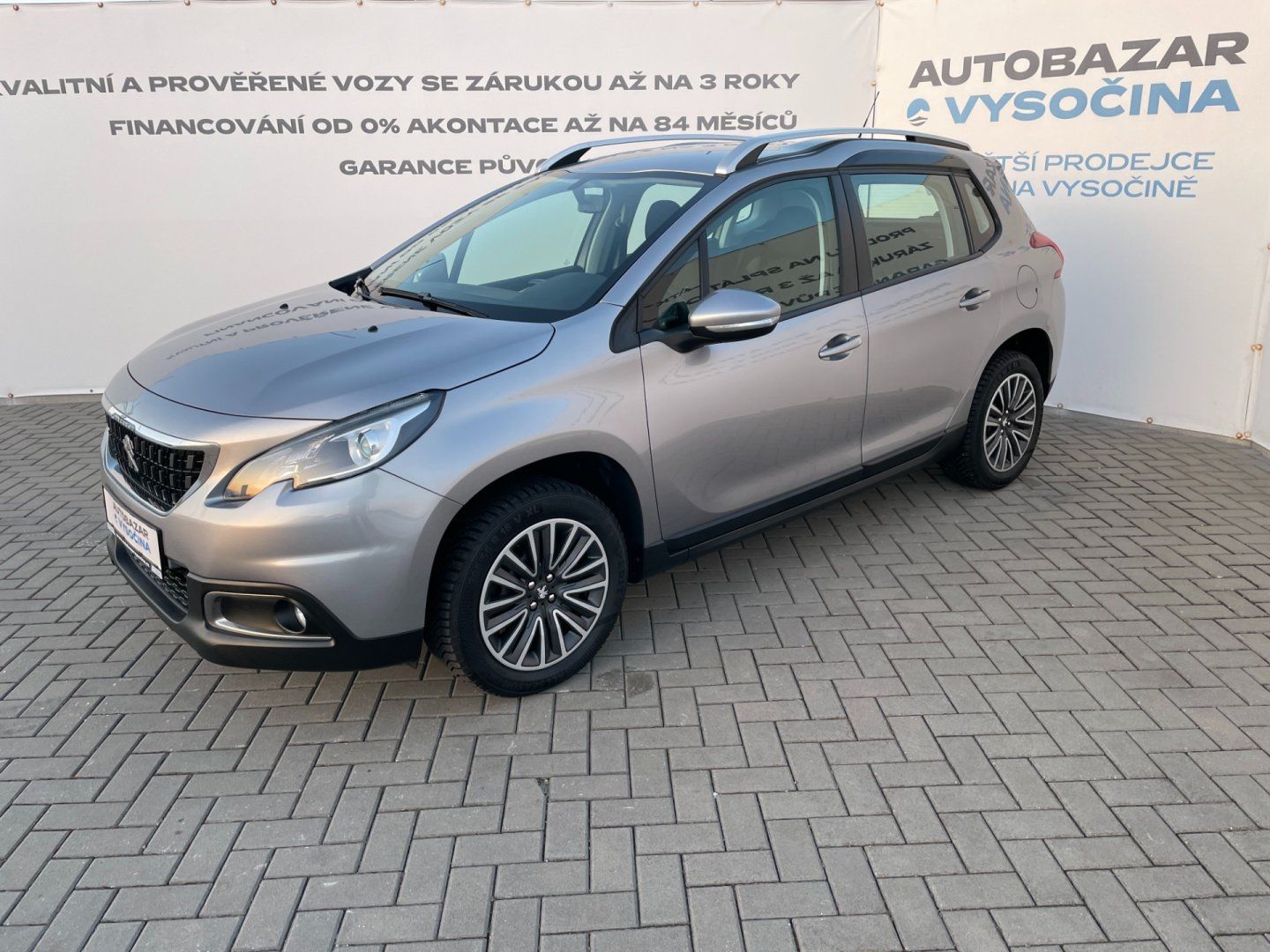 Peugeot 2008, 1.2PT Car Play! Navigace!