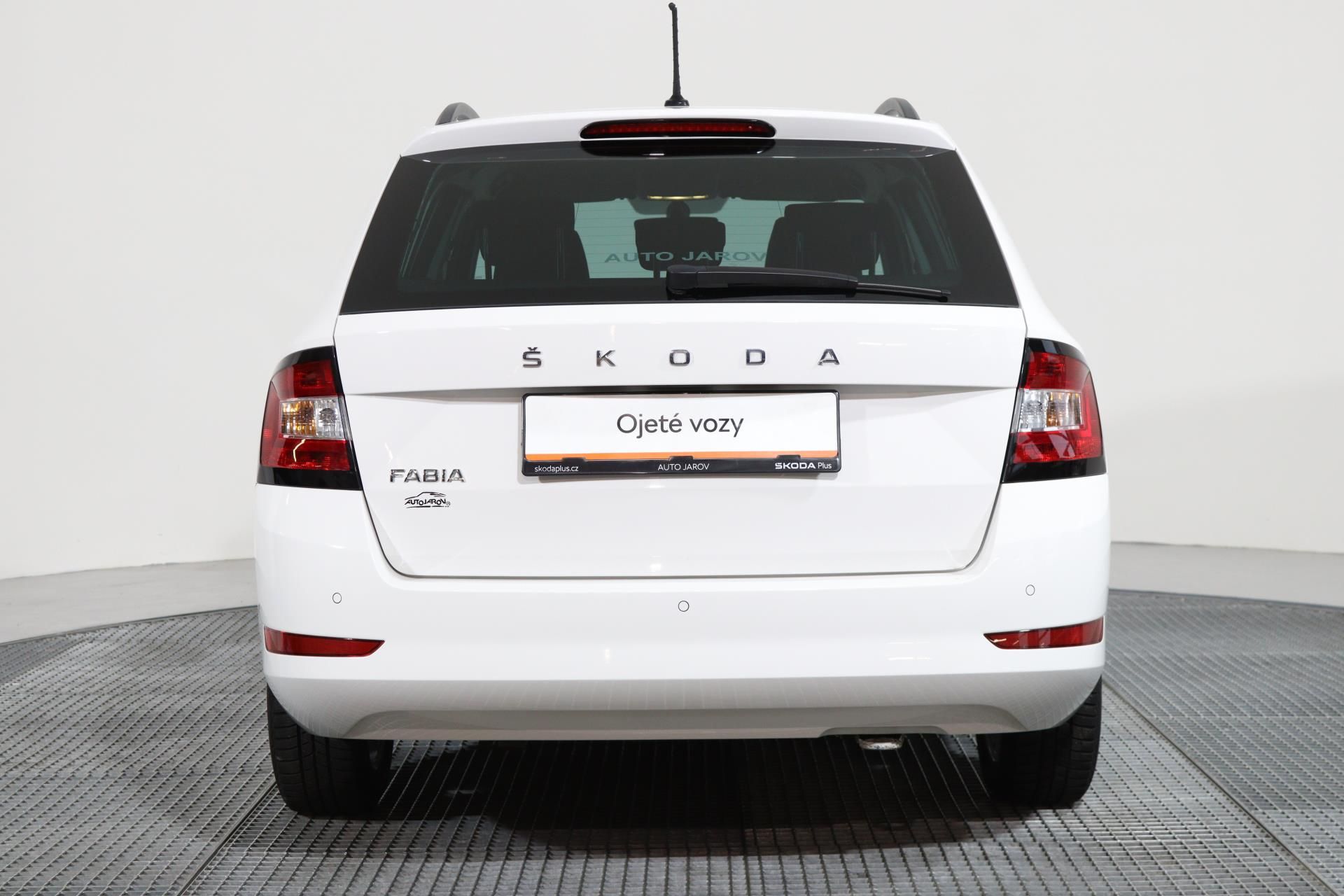 Škoda Fabia, COMBI AMBITION 1,0 TSI 70 kW - fotka 6