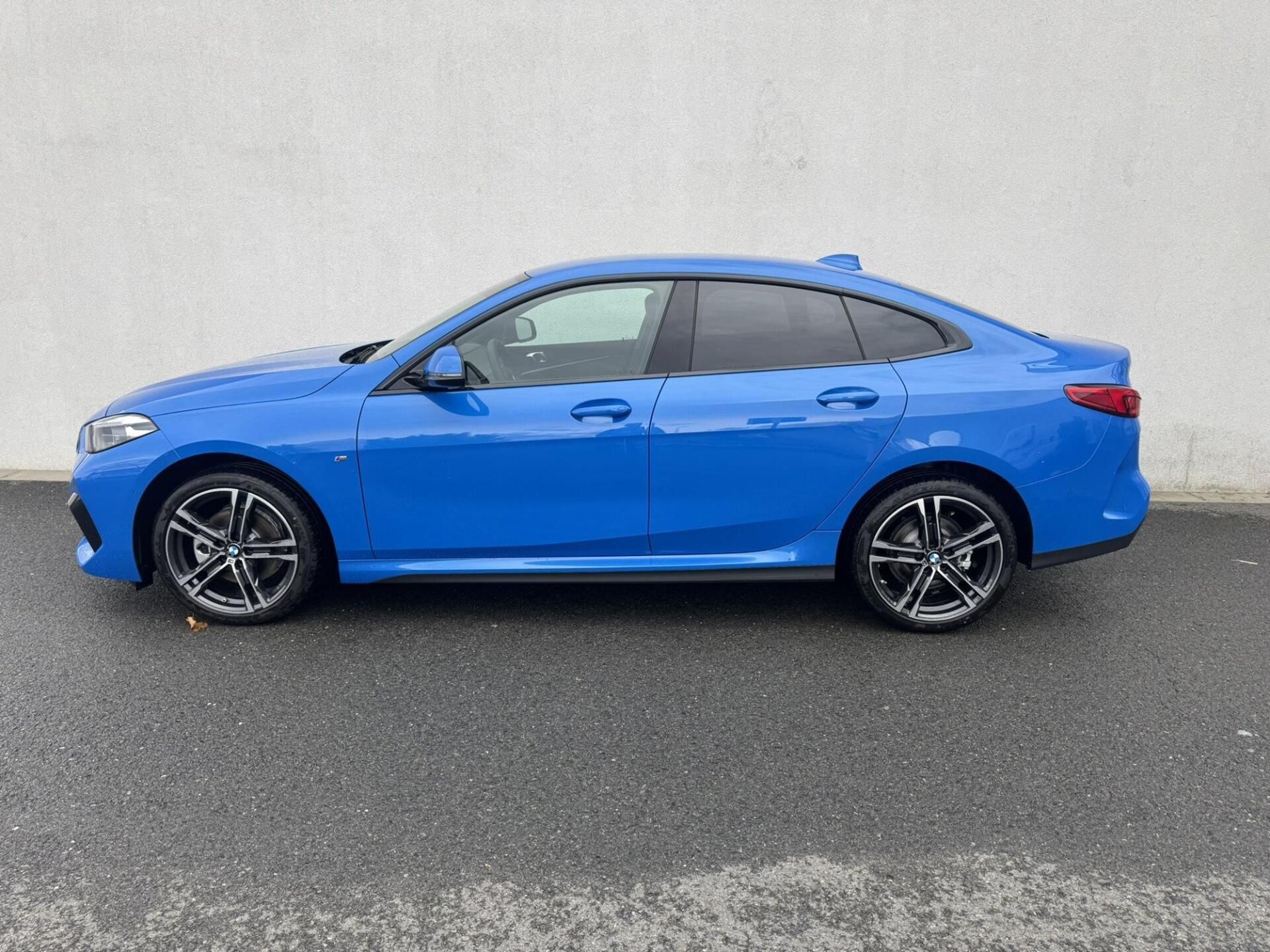 BMW Řada 2, 218i Gran Coupé - fotka 4