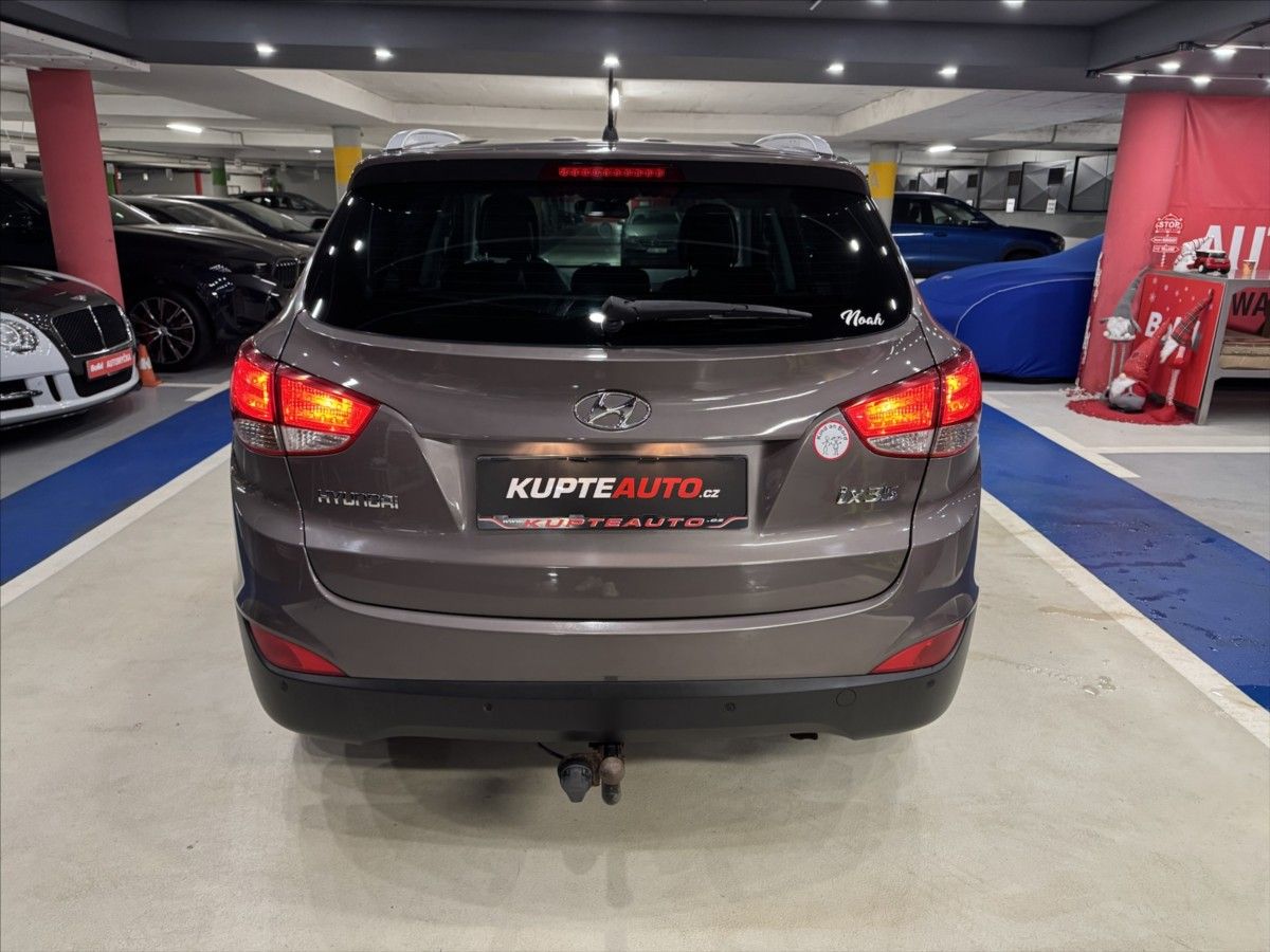 Hyundai ix35, 2,0 i  STYLE - fotka 4