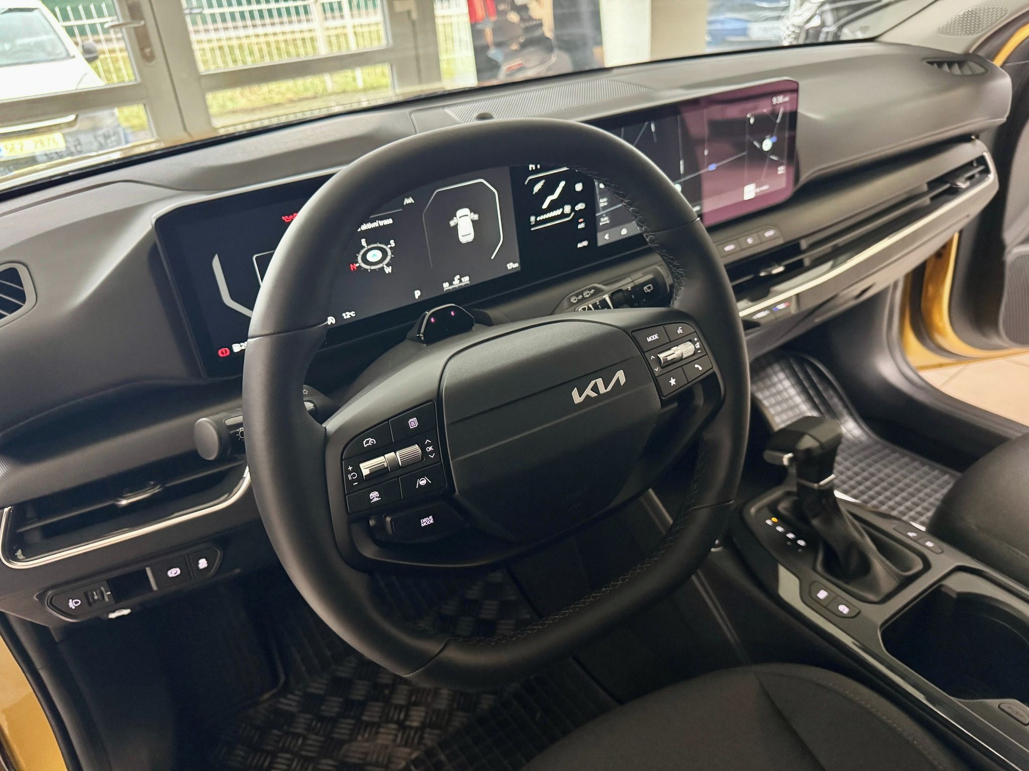 Kia K4, 1,6 T-GDi 7DCT EXCLUSIVE - fotka 2
