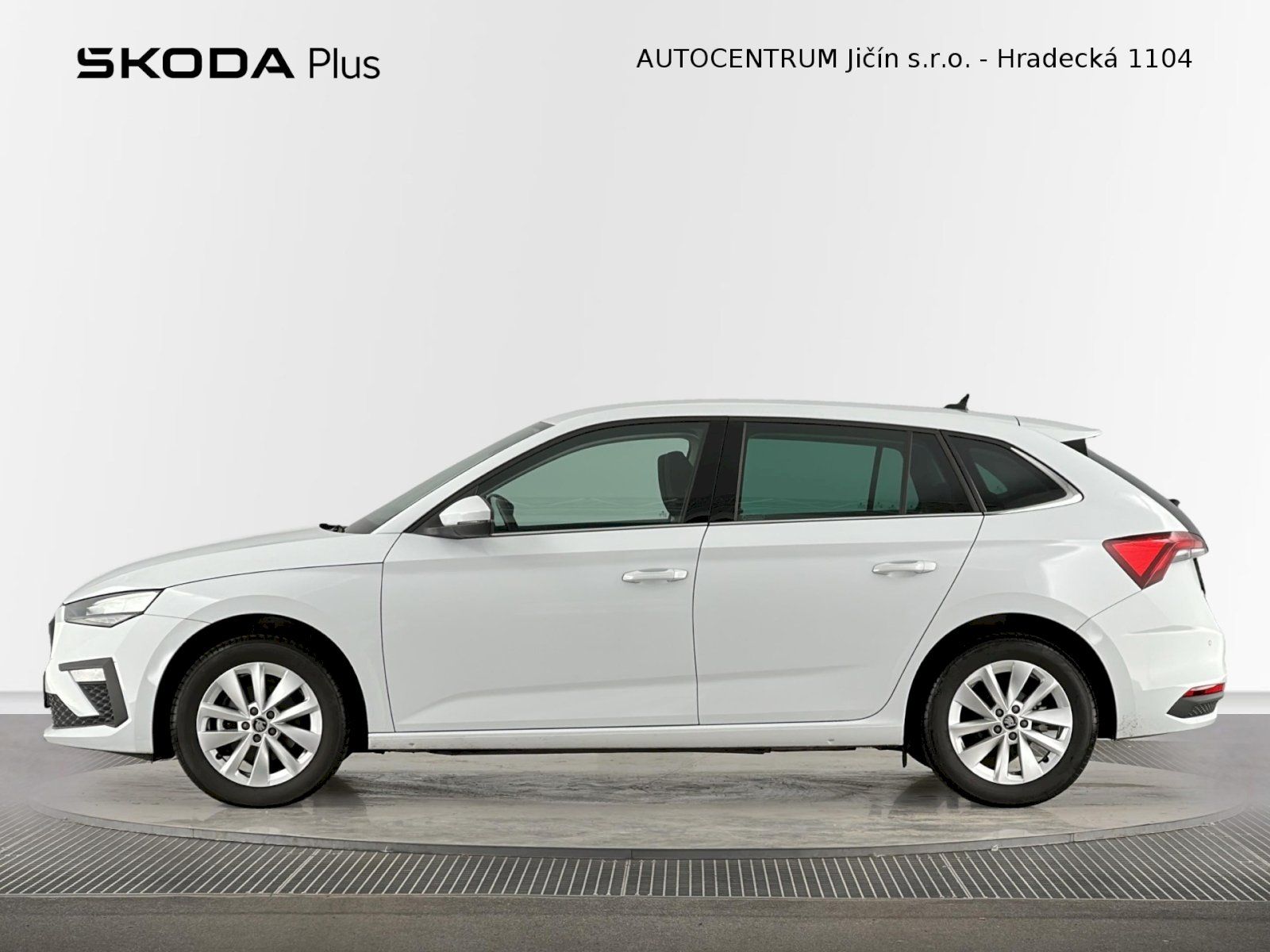 Škoda Scala, 1.0TSI 85kW Top Selection - fotka 3