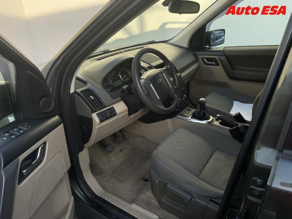 Land Rover Freelander, 2.2 TD4 4x4,AC,TZ - fotka 6