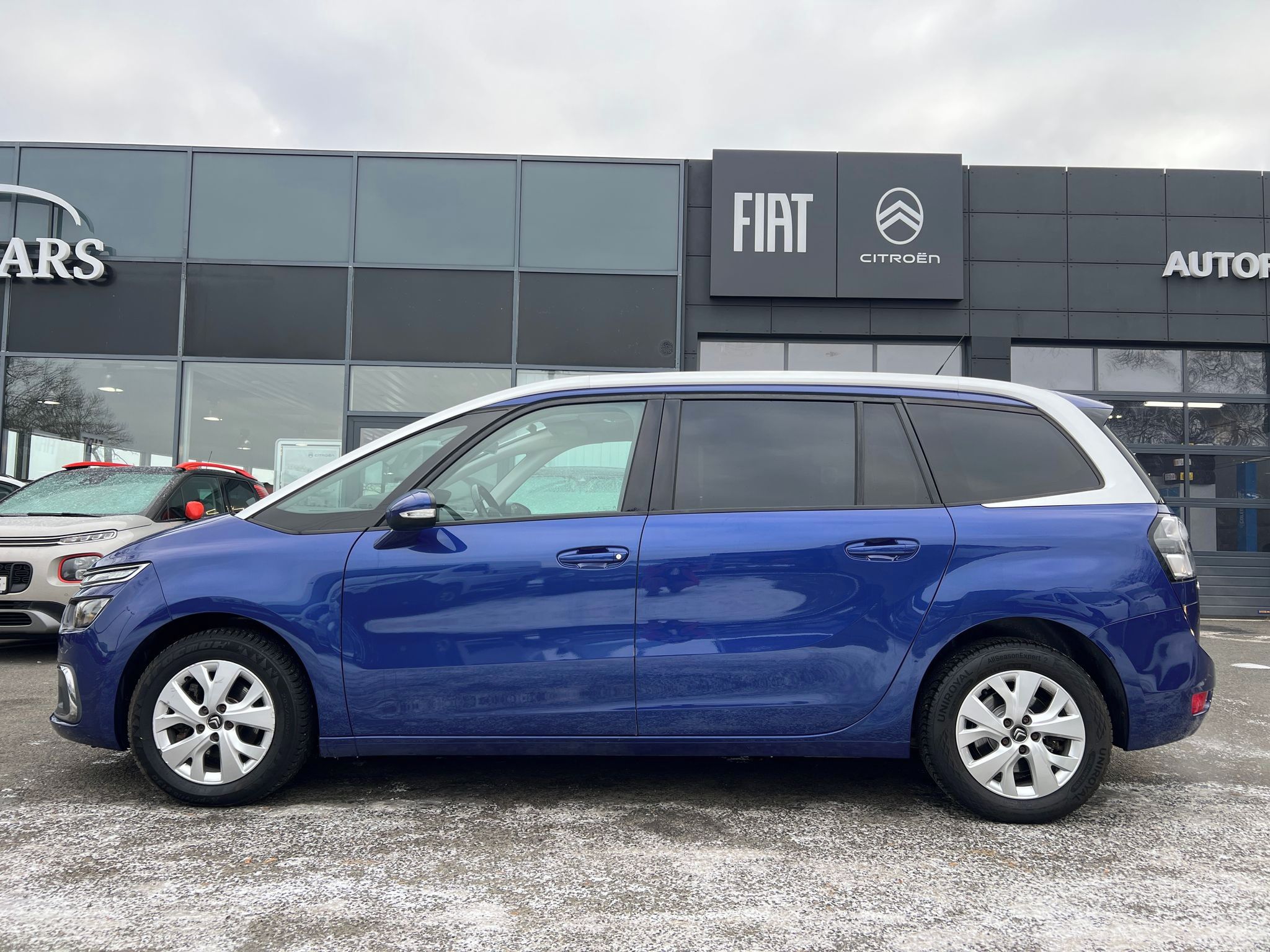 Citroën Grand C4 Picasso, 1.2 130k ZÁRUKA SERVIS 7 MÍST - fotka 4