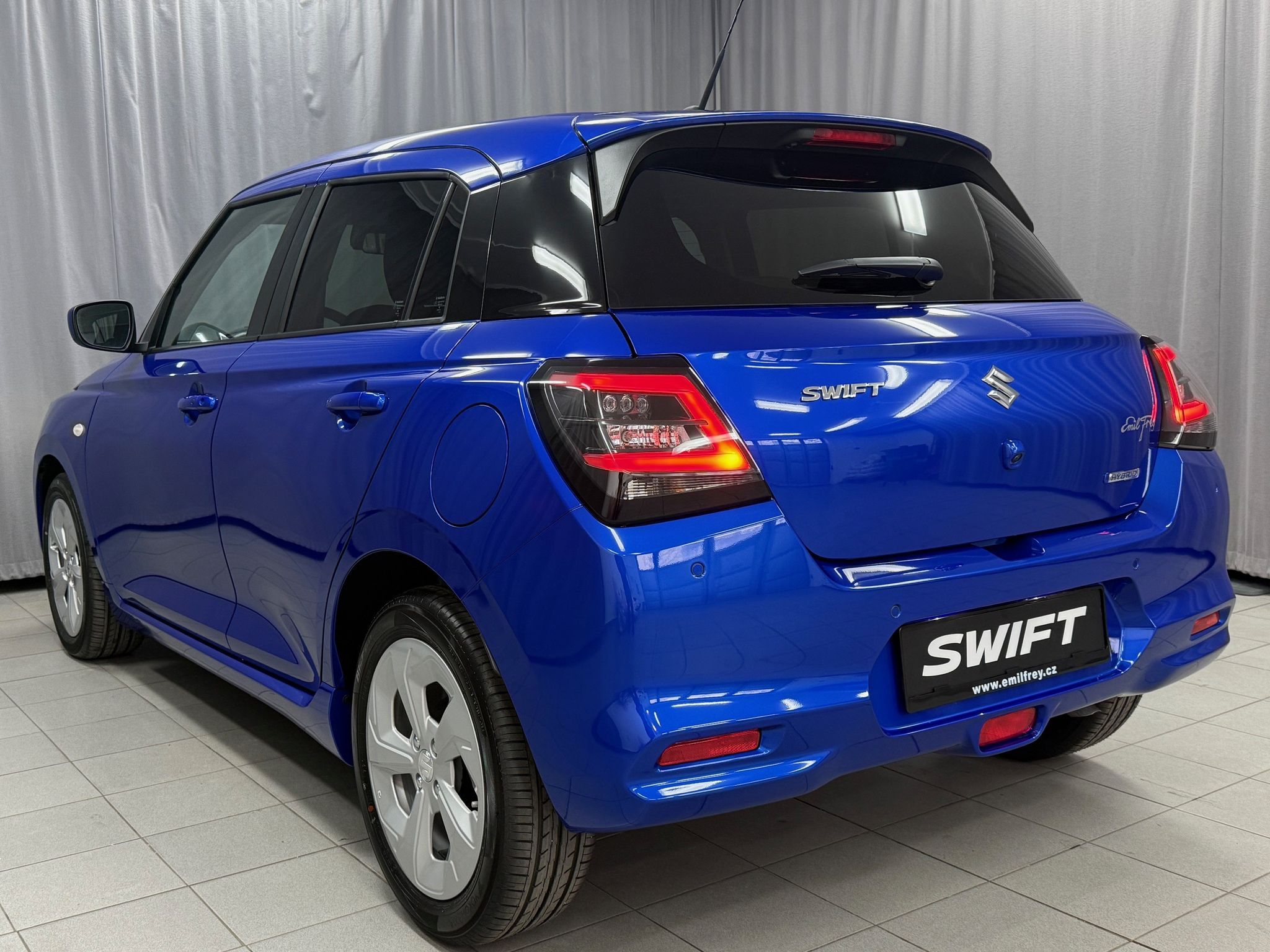 Suzuki Swift, 1,2 Prem.AT -k odběru IHNED - fotka 6