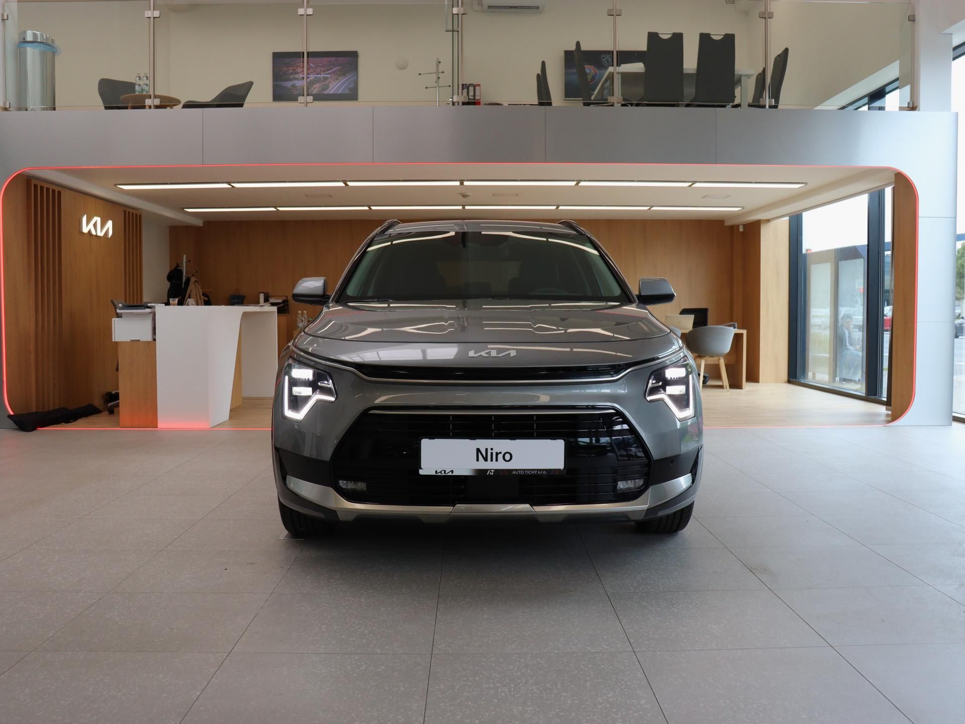 Kia Niro, STYLE 1,6 GDi HEV 6DCT - fotka 2