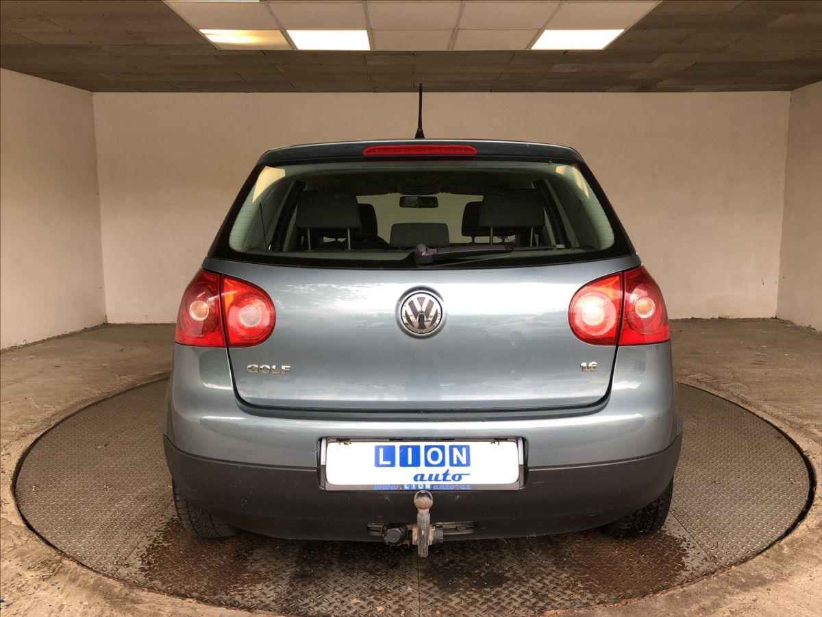 Volkswagen Golf, 1,6 MPI - fotka 6
