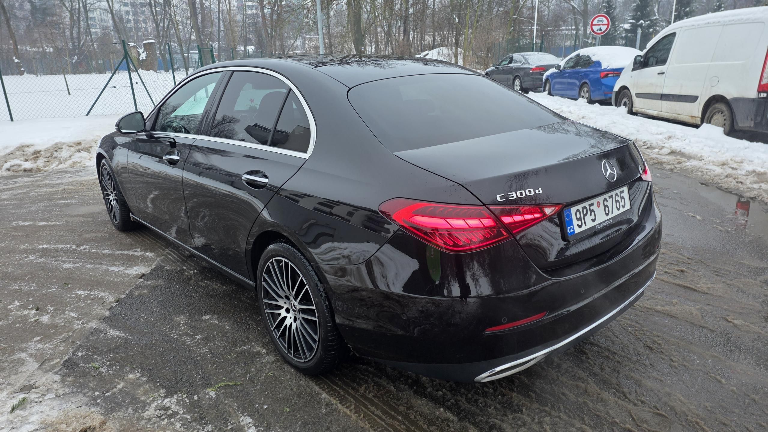 Mercedes-Benz Třídy C, C300d AMG SEDAN AUT - fotka 6