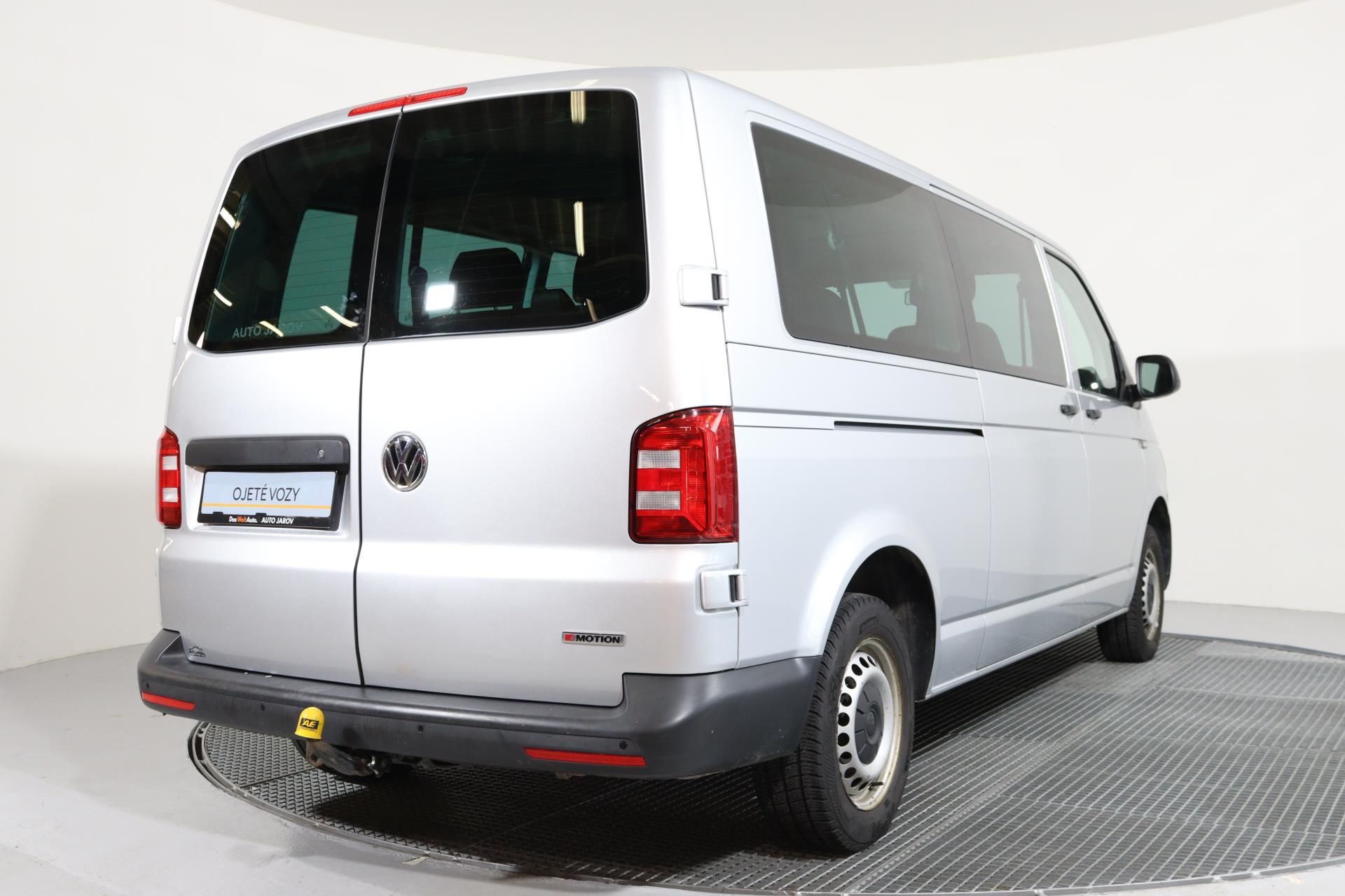 Volkswagen Transporter, T6 Kombi 2,0 TDI 4MOT DSG/ 8MÍ - fotka 2