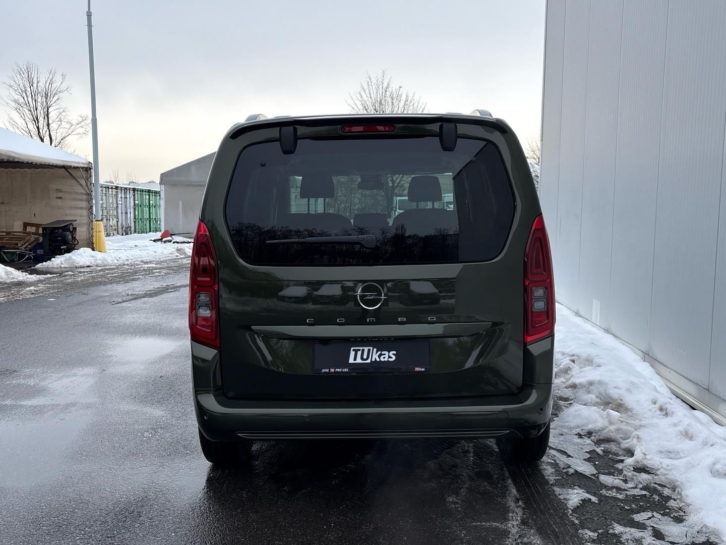 Opel Combo, 1.5 CDTi 130k Elegance Plus - fotka 6