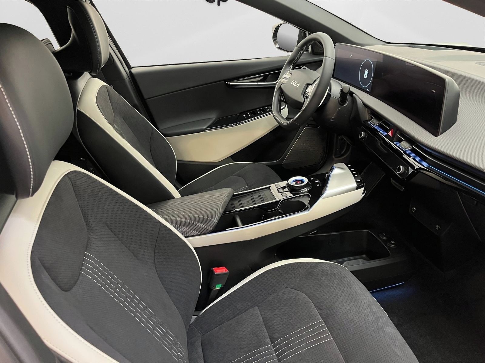 Kia EV6, 4x4 GT-Line 84 kWh - fotka 6