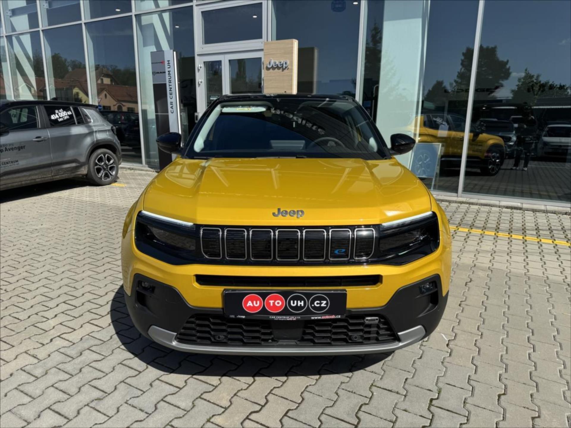 Jeep Avenger, 156k 54kWh  Summit Electric - fotka 2