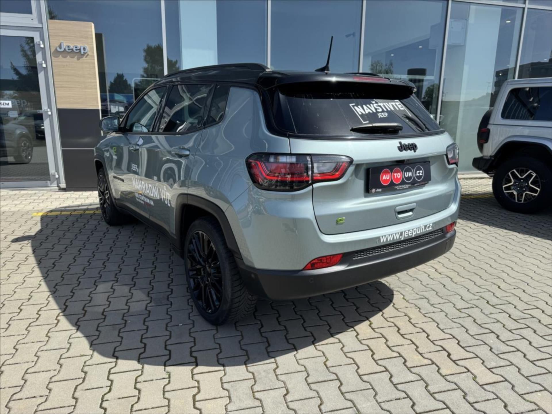 Jeep Compass, 1,5 130k Upland  e-Hybrid - fotka 4