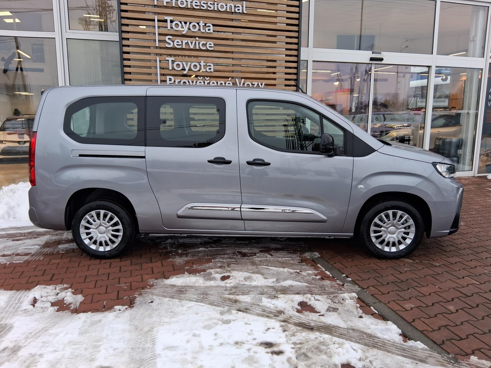 Toyota Proace City Verso, 1,5 D 8AT 130K BUSINESS - fotka 3