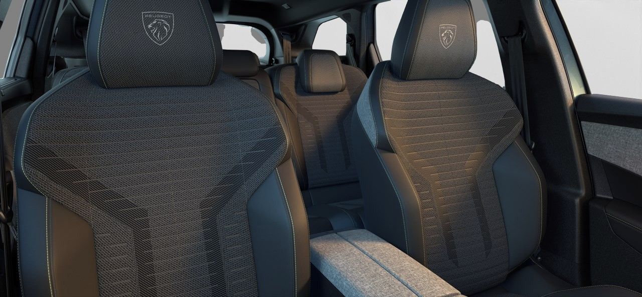 Peugeot 5008, 5008 GT Hybrid 145 e-DCS6 - fotka 4