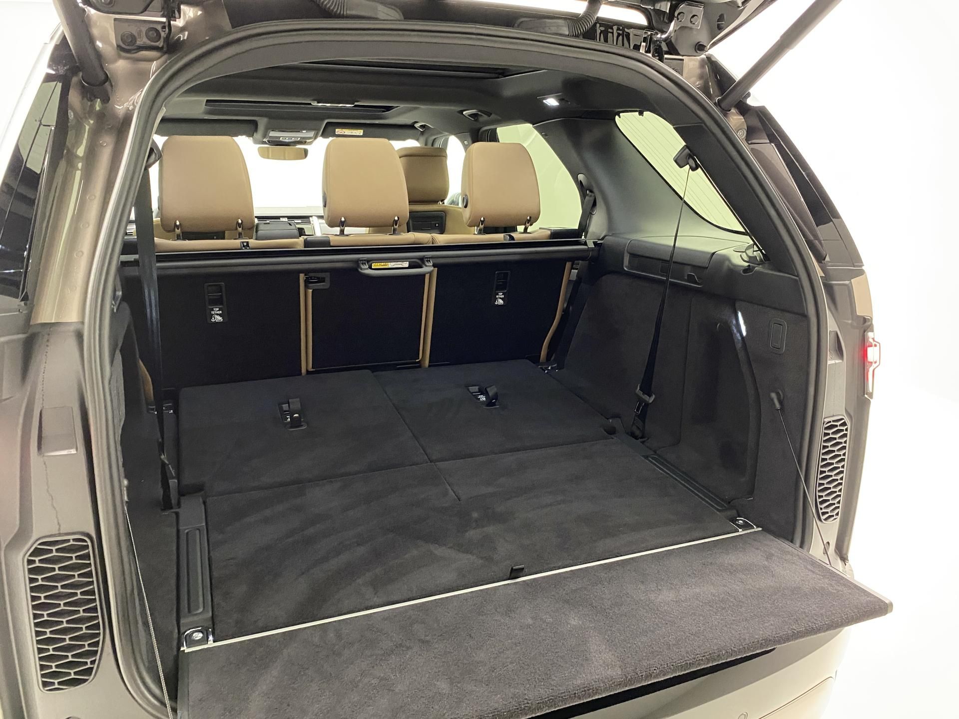 Land Rover Discovery, D350 DYNAMIC HSE AWD AUT - fotka 5