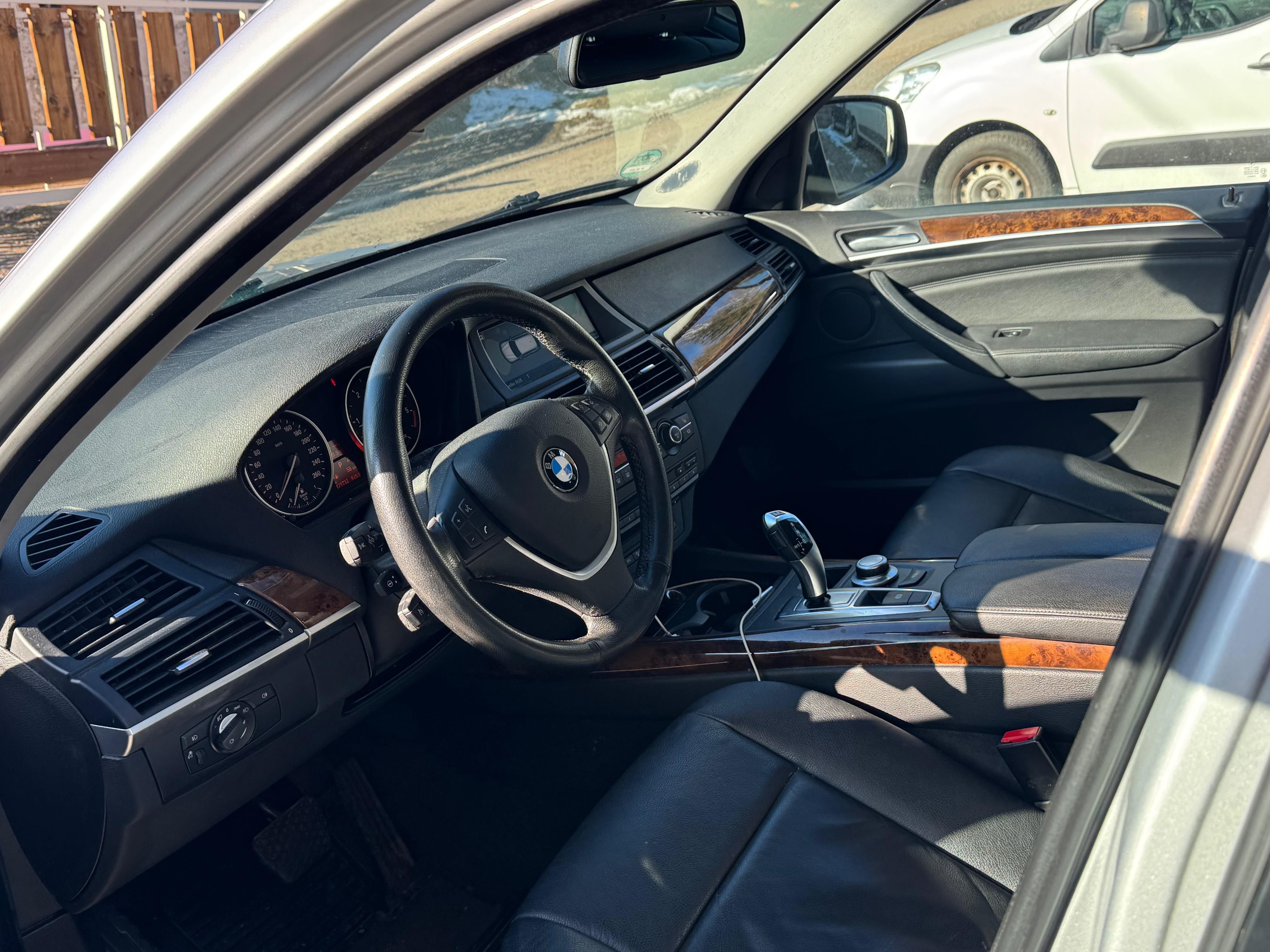 BMW X5 - fotka 5