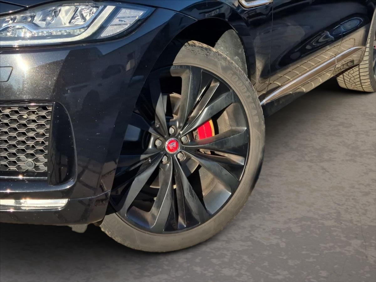 Jaguar F-Pace, 3,0 30d AWD - fotka 6