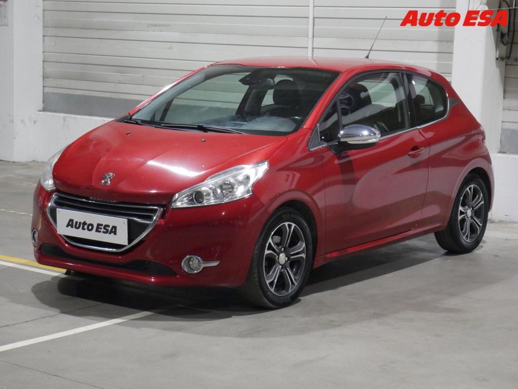 Peugeot 208, 1.6 VTi,Allure - fotka 3