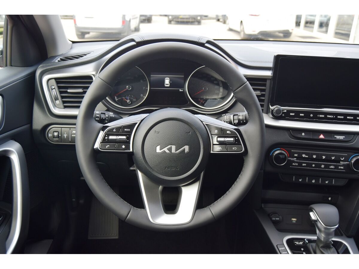 Kia Cee´d, SW 1,5 T-GDi 7DCT TOP - fotka 6