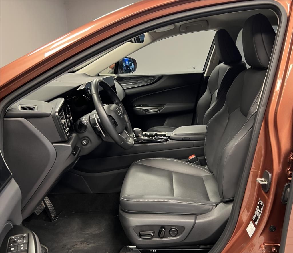 Lexus NX 350h, 350H 2,5 HEV EXECUTIVE TOP - fotka 6