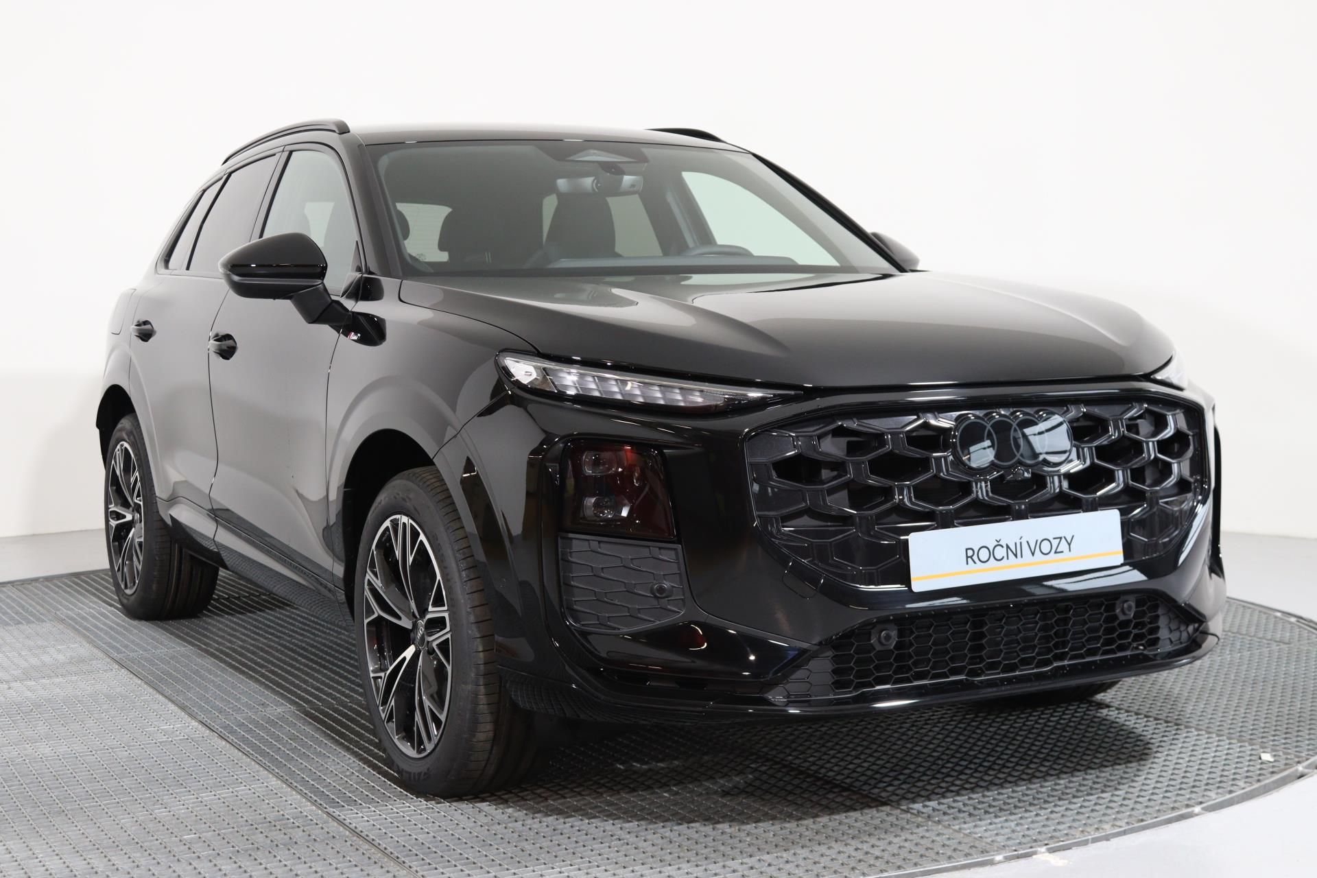 Audi Q3, TFSI 150 kW quattro Stronic - fotka 3