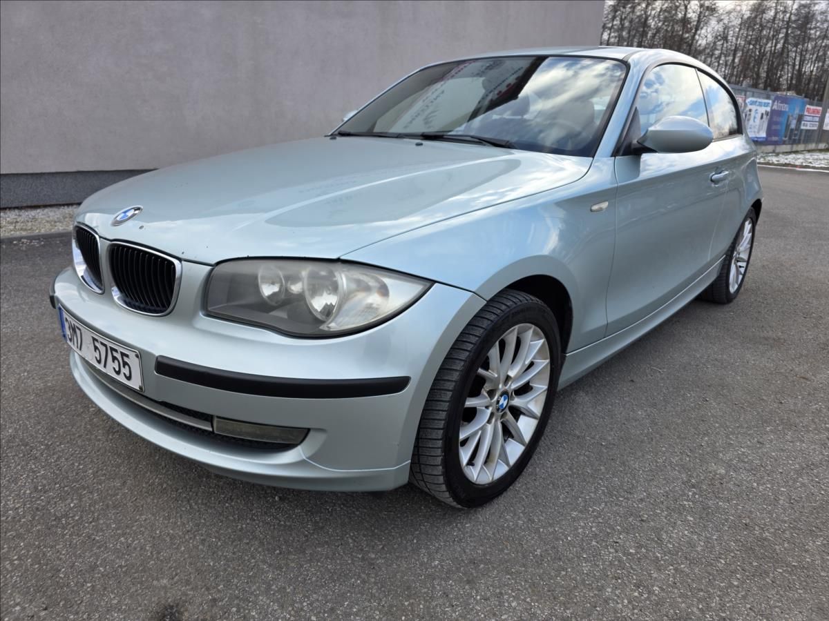 BMW Řada 1, 2,0 105 KW KLIMA ABS ALU 2.0i