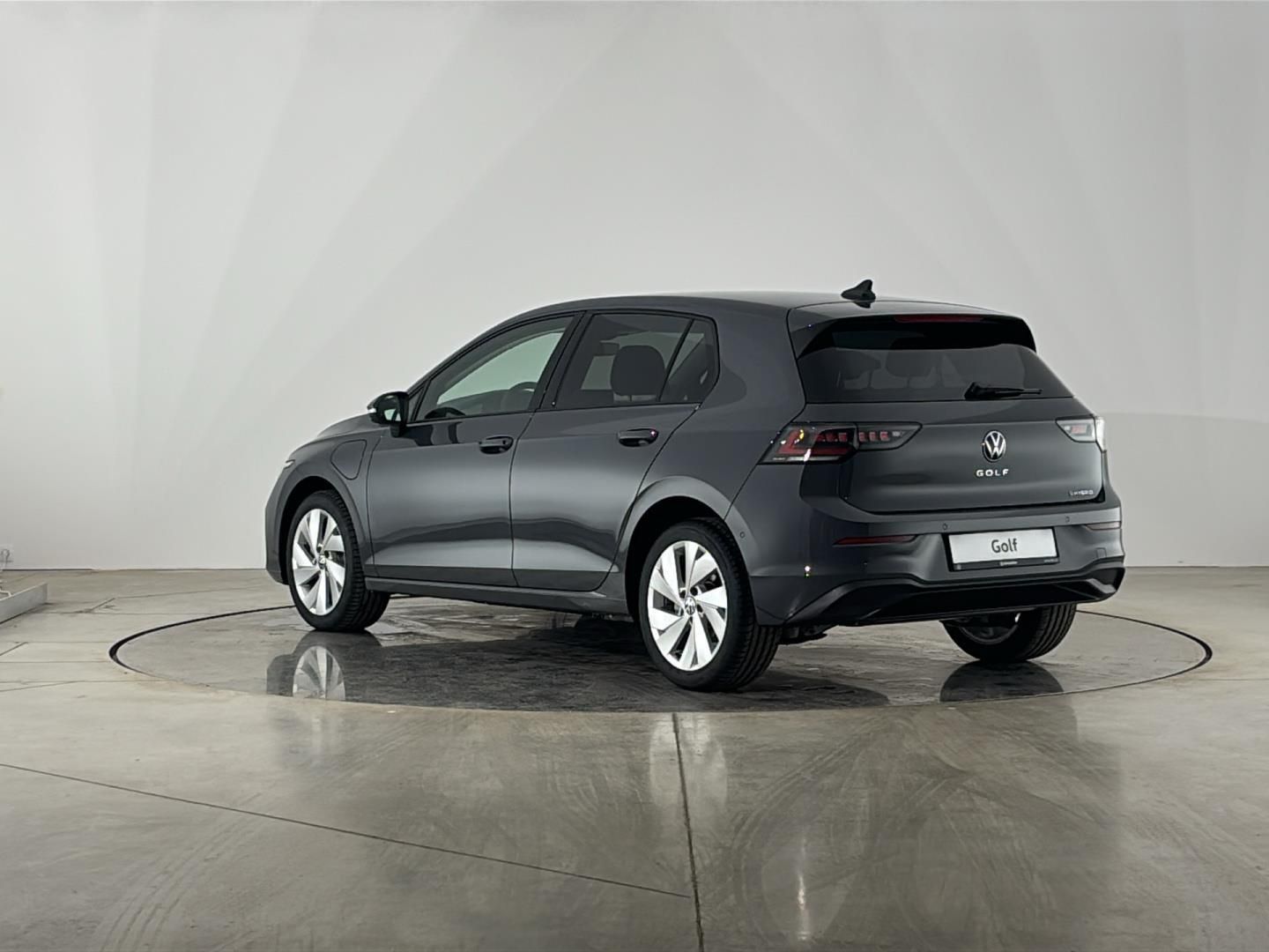 Volkswagen Golf, 1.5 TSI e-Hybrid / 150 kW - fotka 3