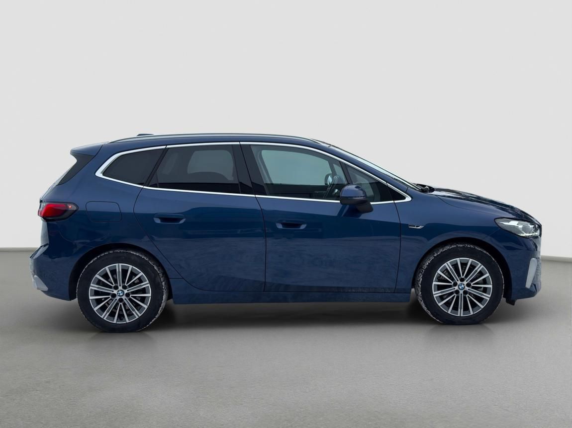 BMW Řada 2, 230e xDrive Active Tourer - fotka 5