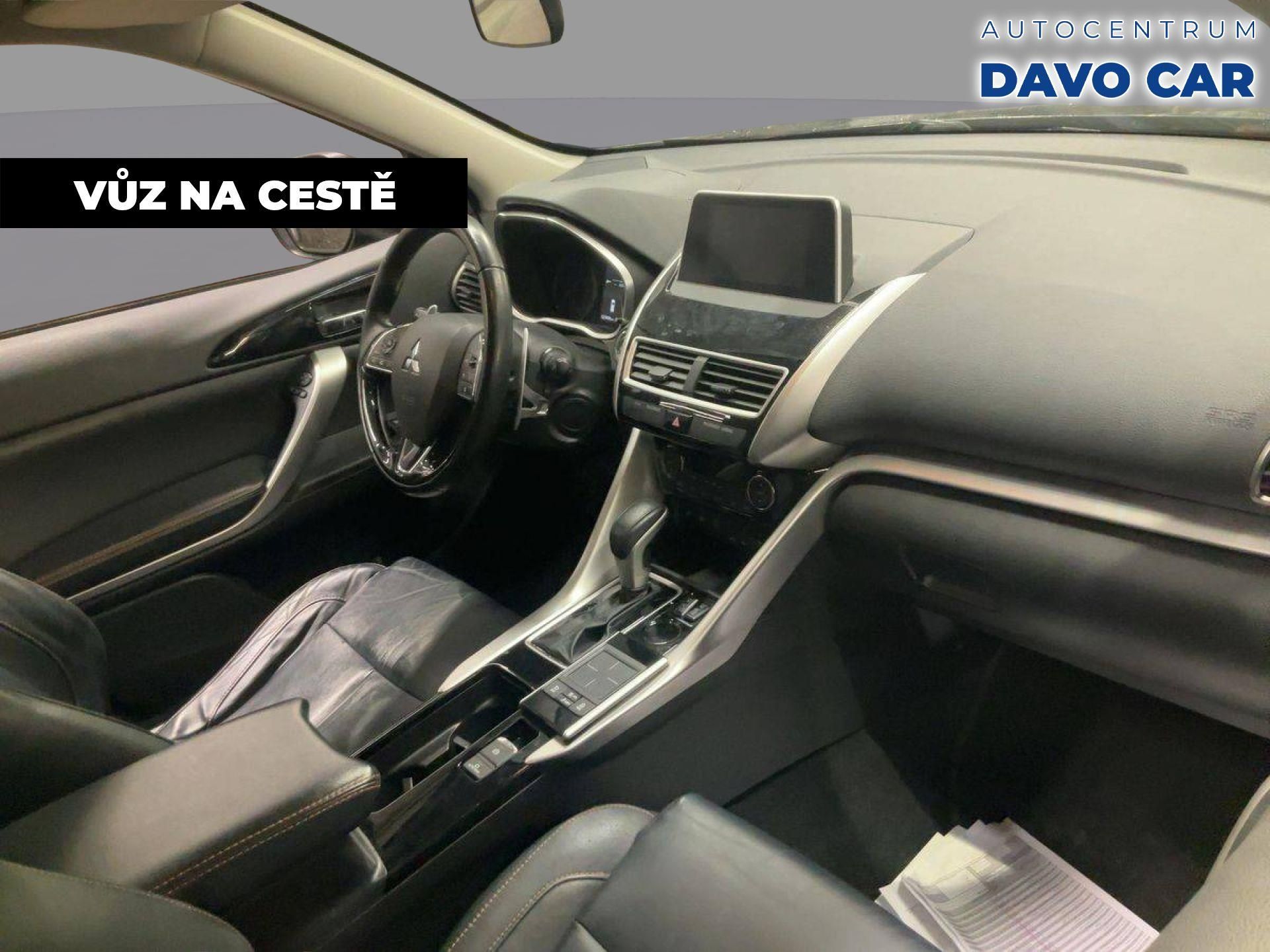 Mitsubishi Eclipse Cross, 1,5 T-MIVEC 120kW Aut. Kůže - fotka 5