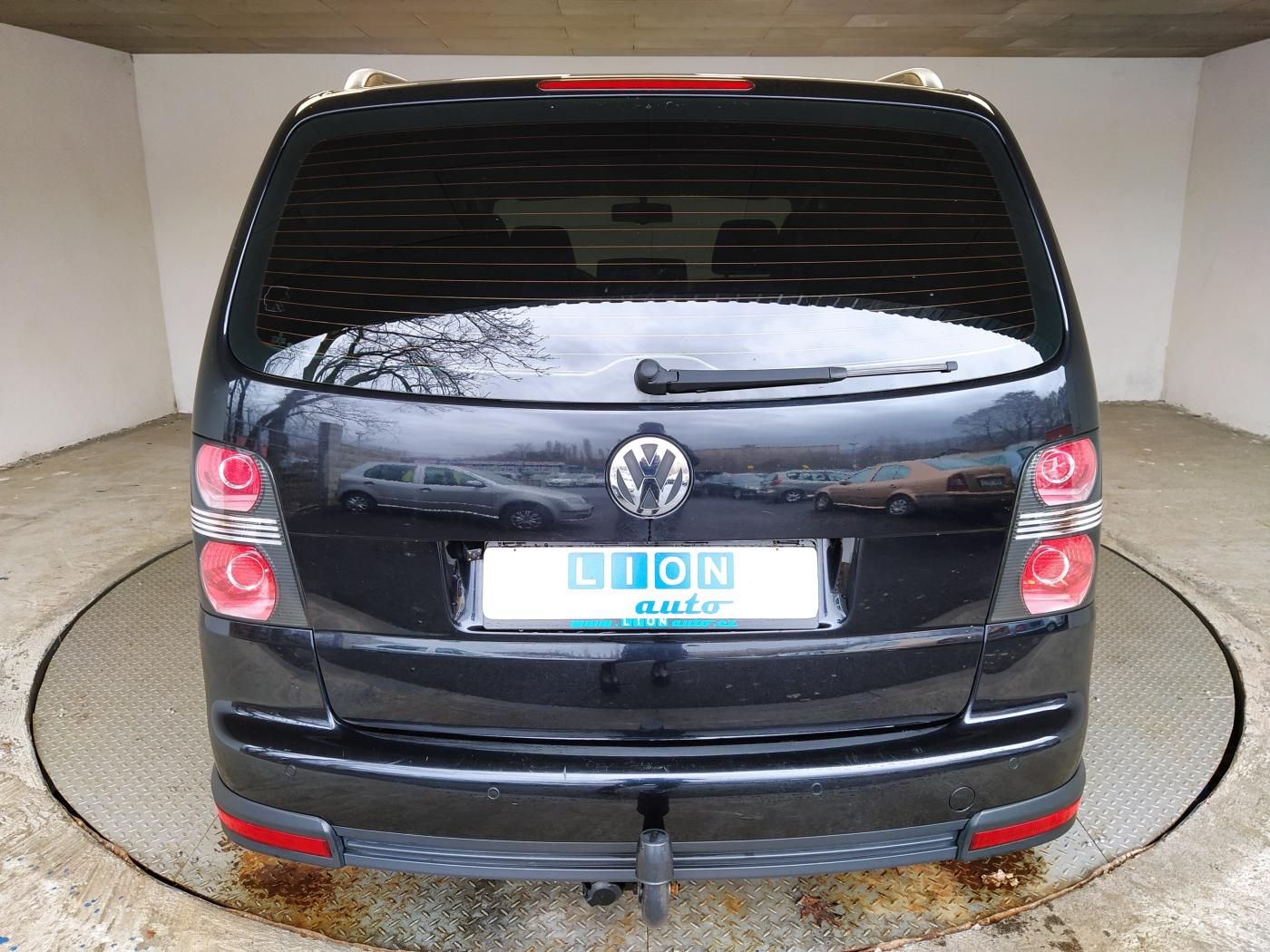 Volkswagen Touran, 1,4 TSI 103kW CrossTouran - fotka 6