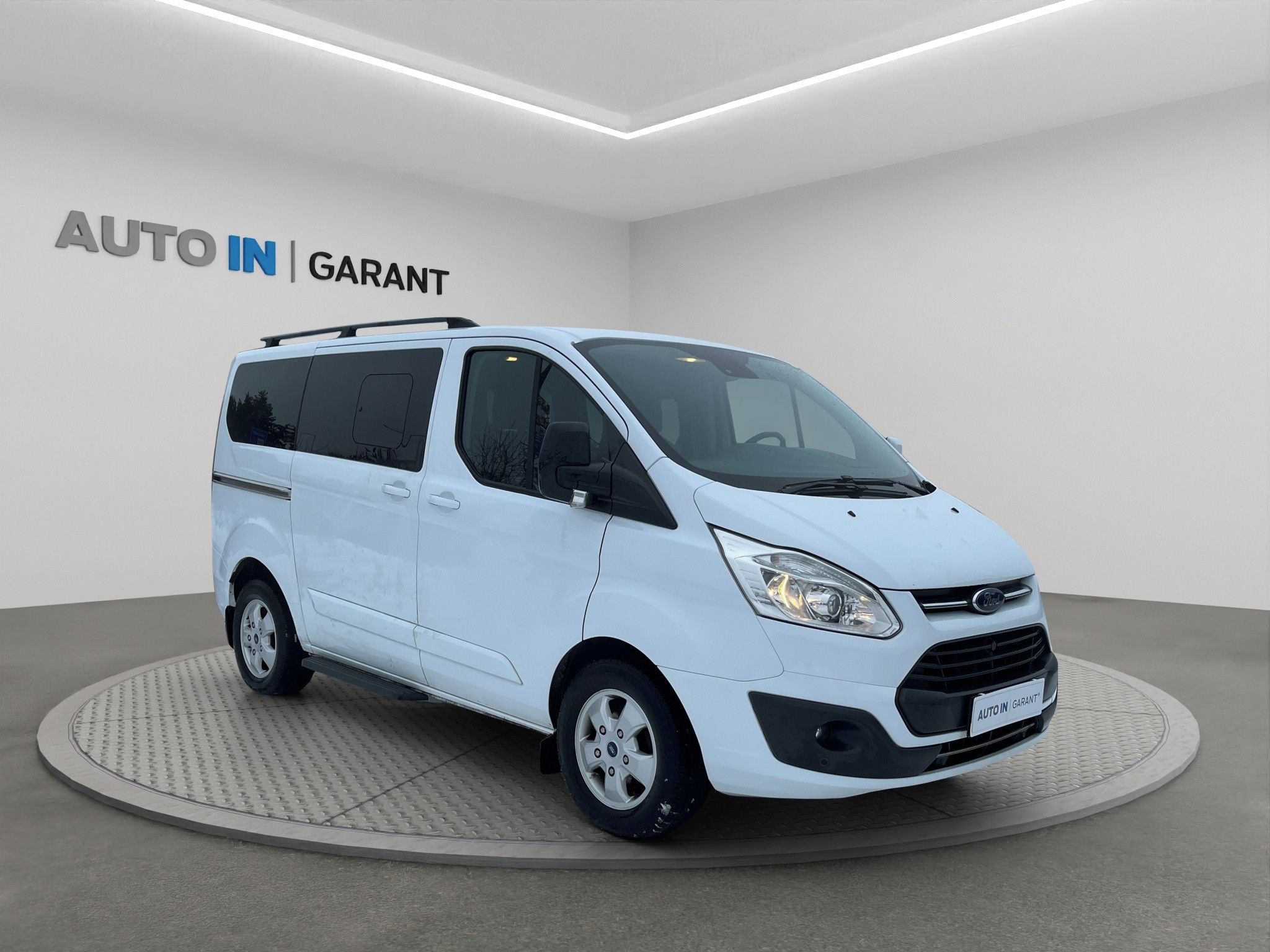 Ford Tourneo Custom, 2.0 96kw, 1.maj, ČR, tažné, DP - fotka 3