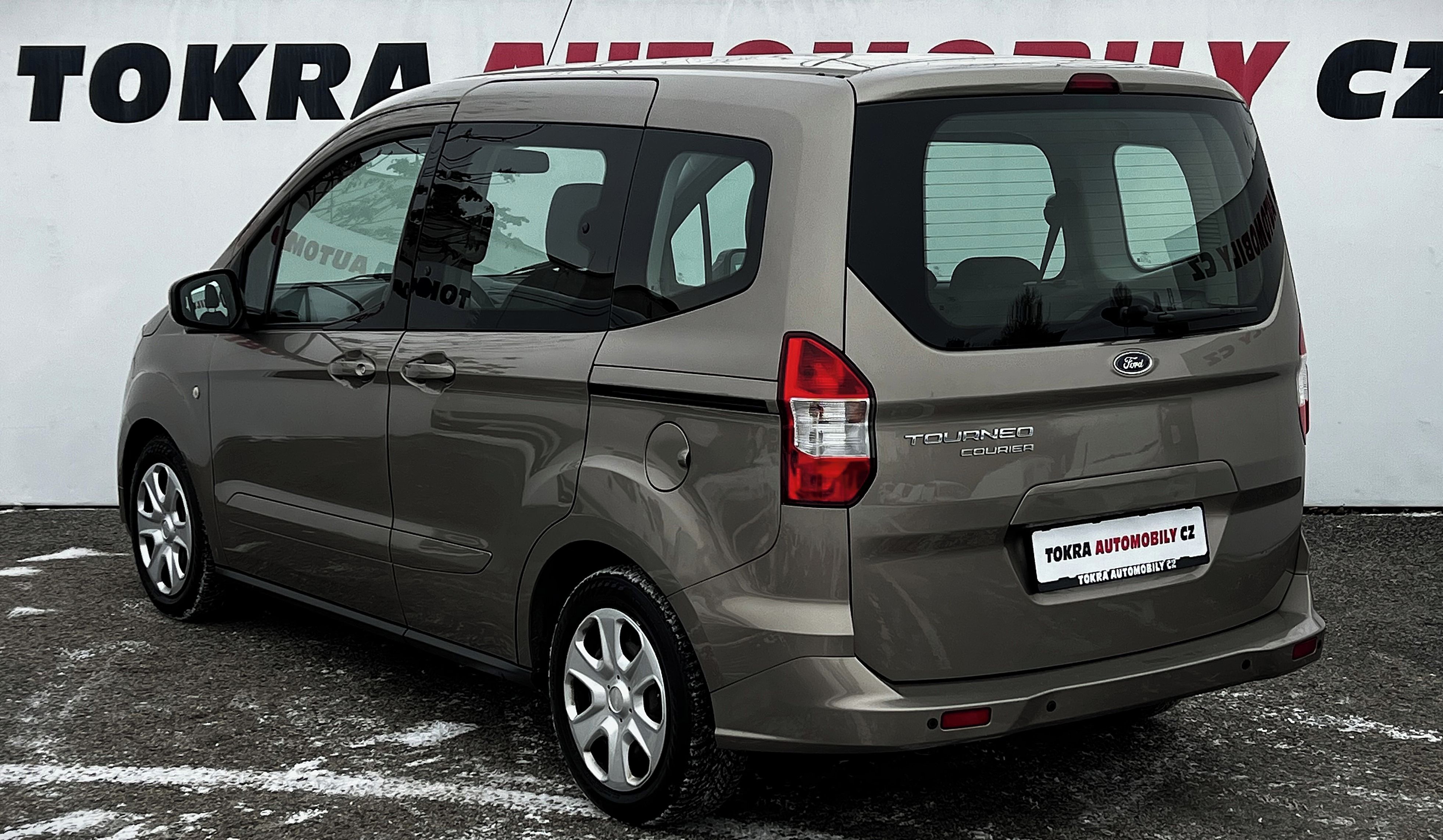 Ford Tourneo Courier, 1.5TDCI Klima ČR 1.Majitel DPH - fotka 6