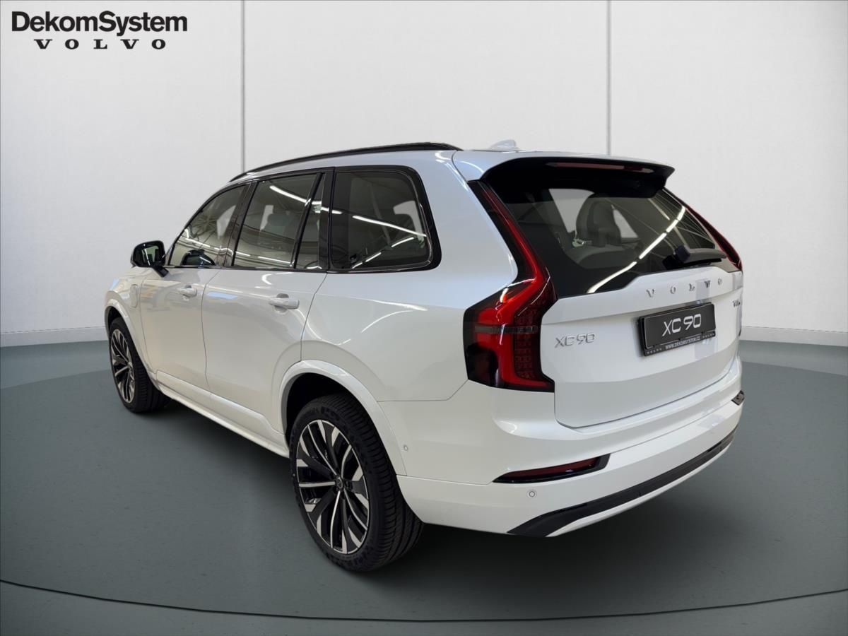 Volvo XC90, 2,0 T8 AWD Plus Dark 9875 - fotka 4
