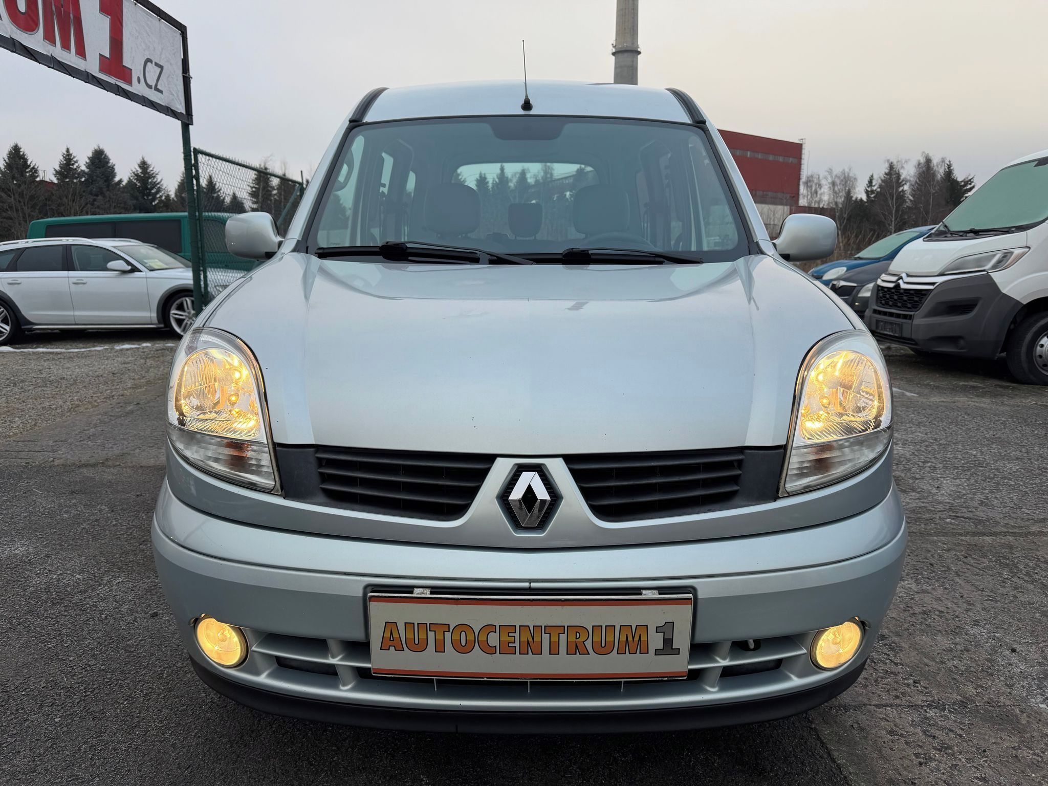Renault Kangoo, 1,5 Dci  5 míst 1. majitel - fotka 2