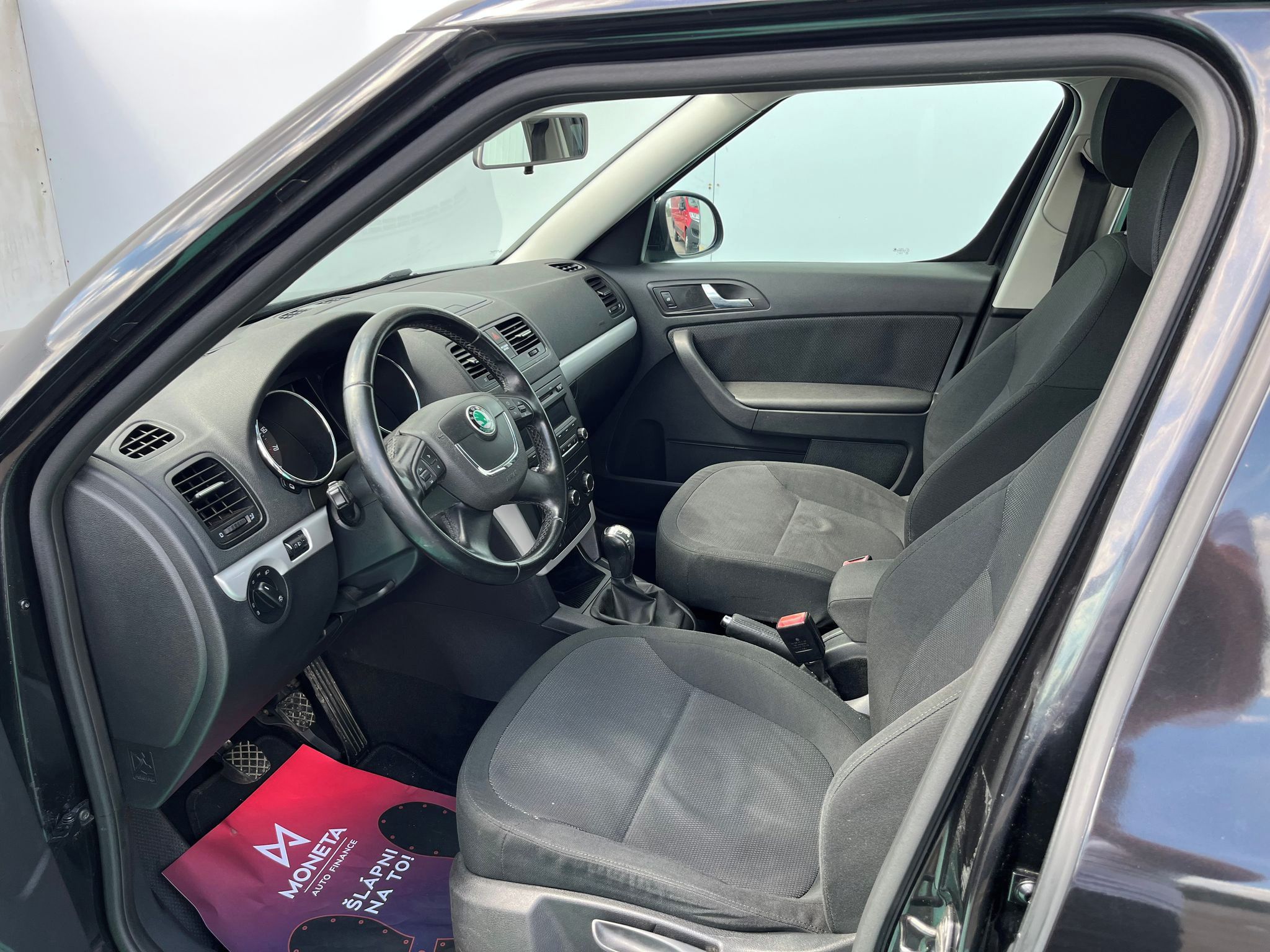 Škoda Yeti, 1.2 TSI, 77kW, Klima - fotka 6
