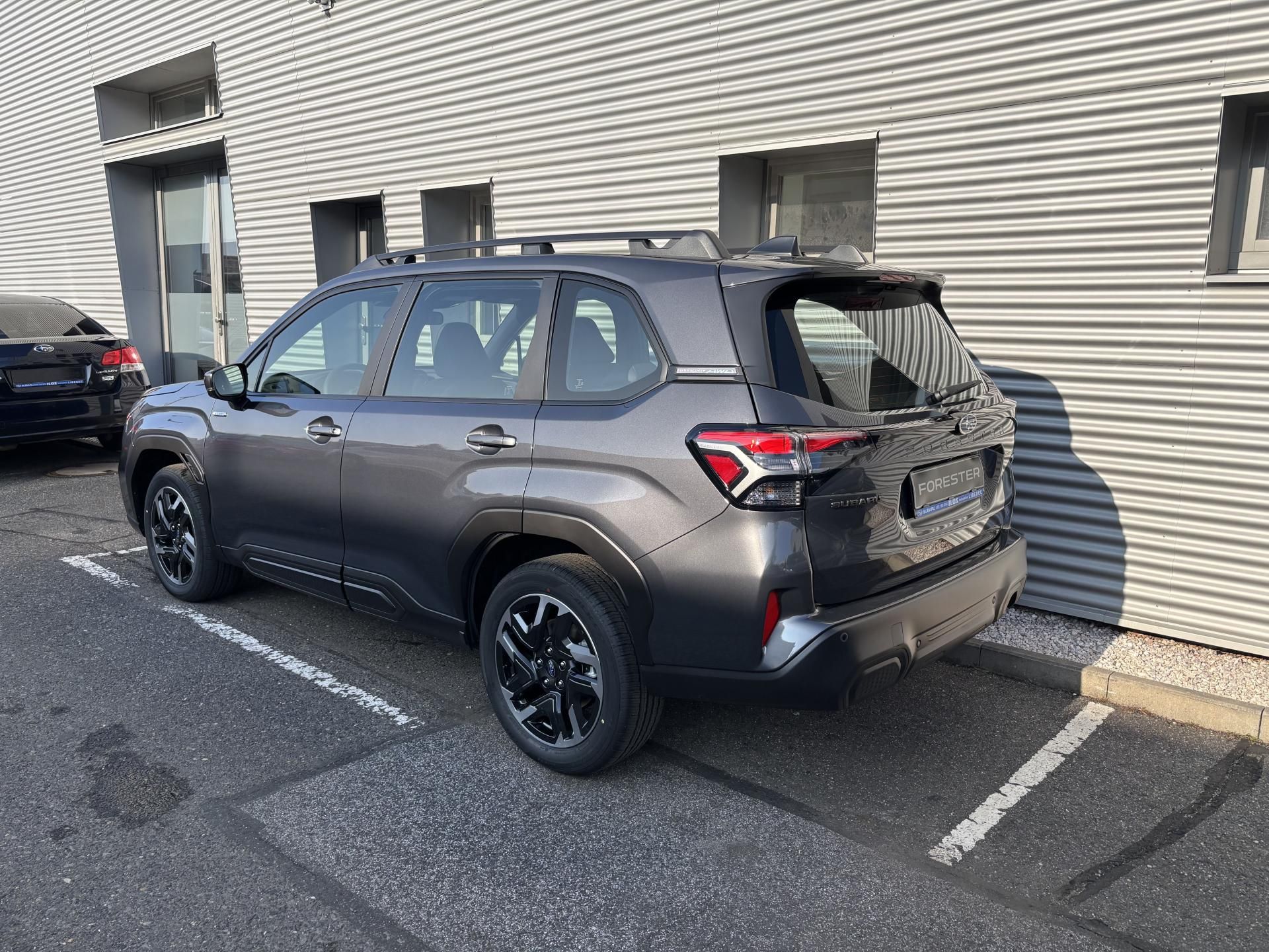 Subaru Forester, NOVÝ FORESTER 2,0i COM. NAVI - fotka 5