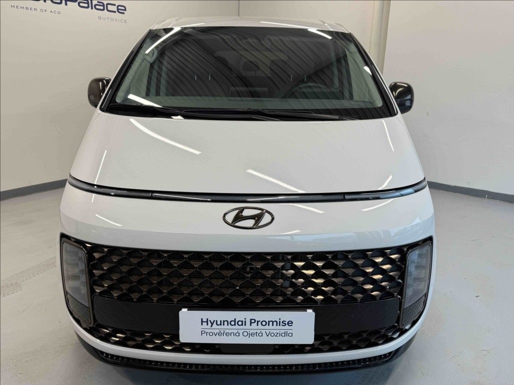 Hyundai Staria, 2,2 CRDI LUXURY EDICE 4X4 - fotka 2