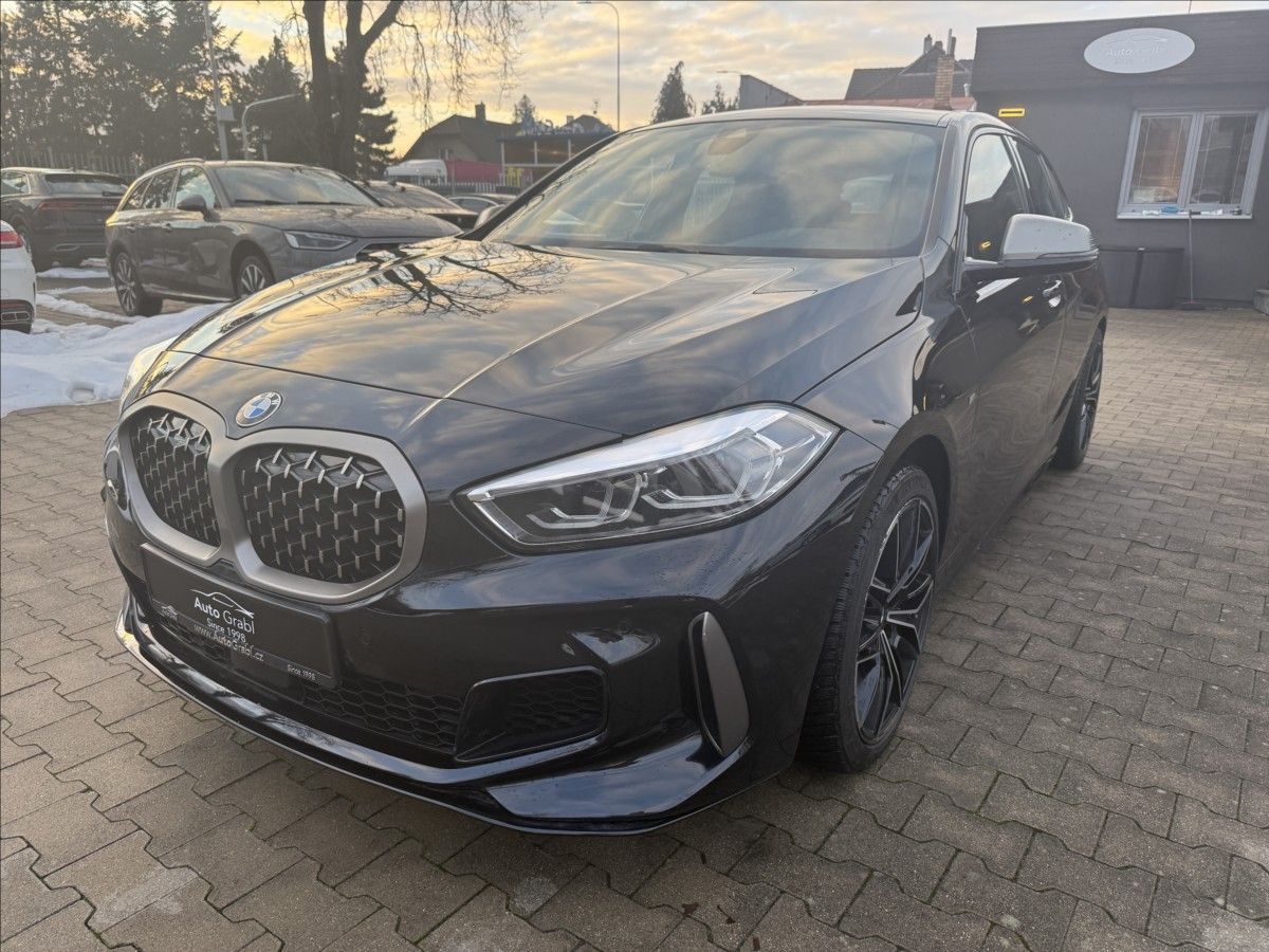 BMW Řada 1, M135i - fotka 4