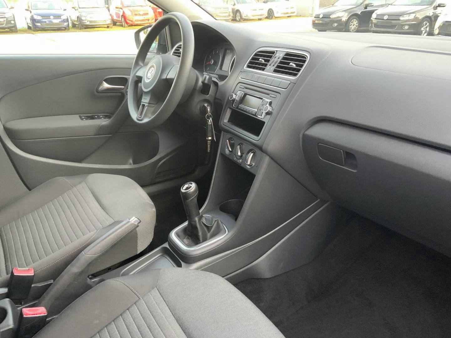 Volkswagen Polo, 1.4 Mpi 63 KW 5.dvéř COMFORT. - fotka 2