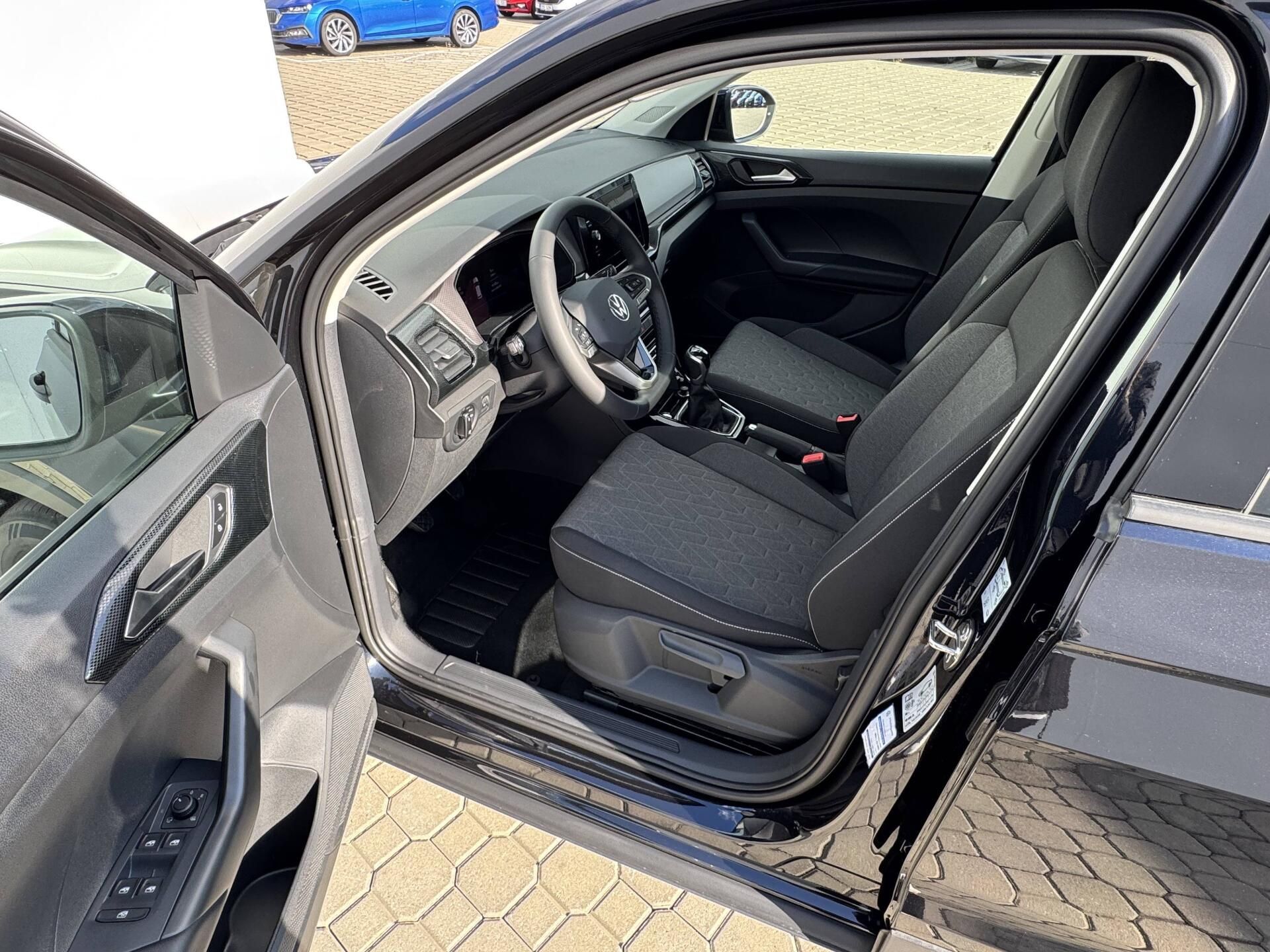 Volkswagen T-Cross, People 5G 1,0TSI - fotka 6