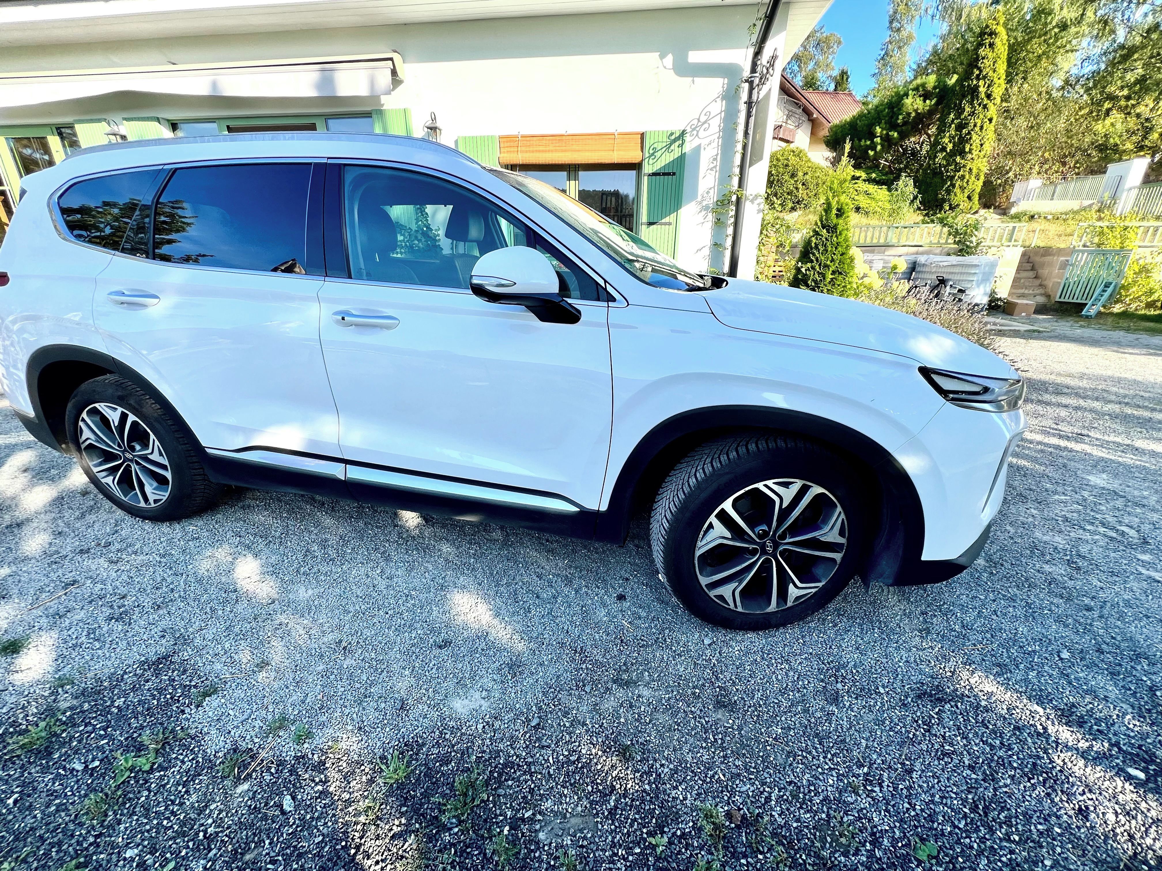 Hyundai Santa Fe, 2.2 CRDi 4x4 AUTOMAT LUXURY - fotka 3