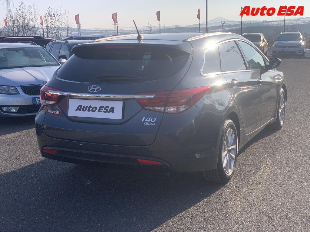 Hyundai i40, 1.7 CRDi,Automat - fotka 6