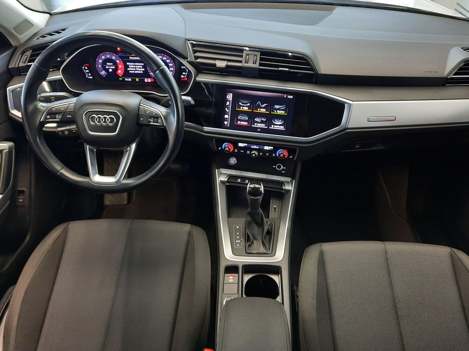Audi Q3, 35 TFSI (110kW/150k) S Tronic - fotka 5