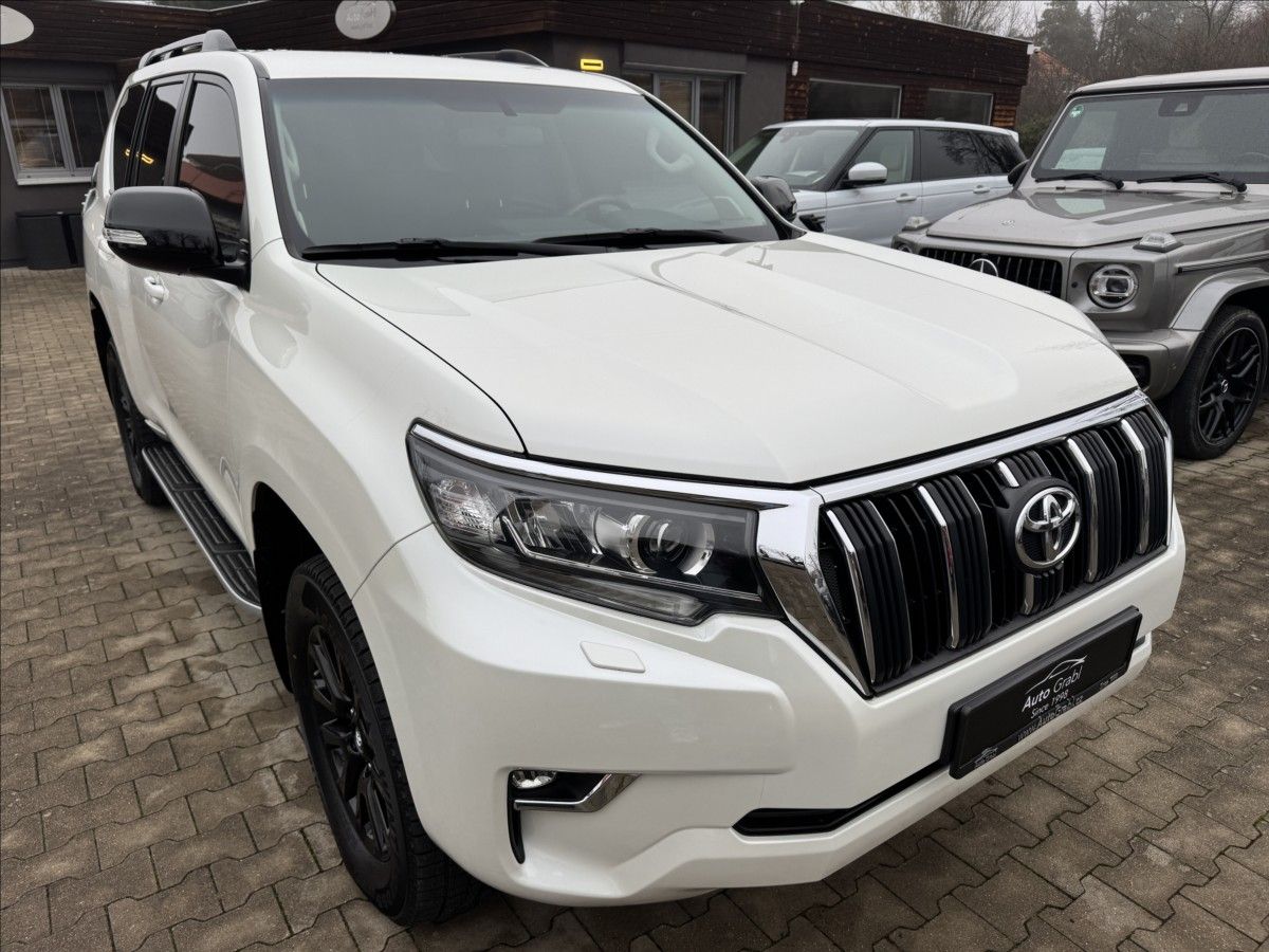Toyota Land Cruiser, 4,0   150 Prestige - fotka 3