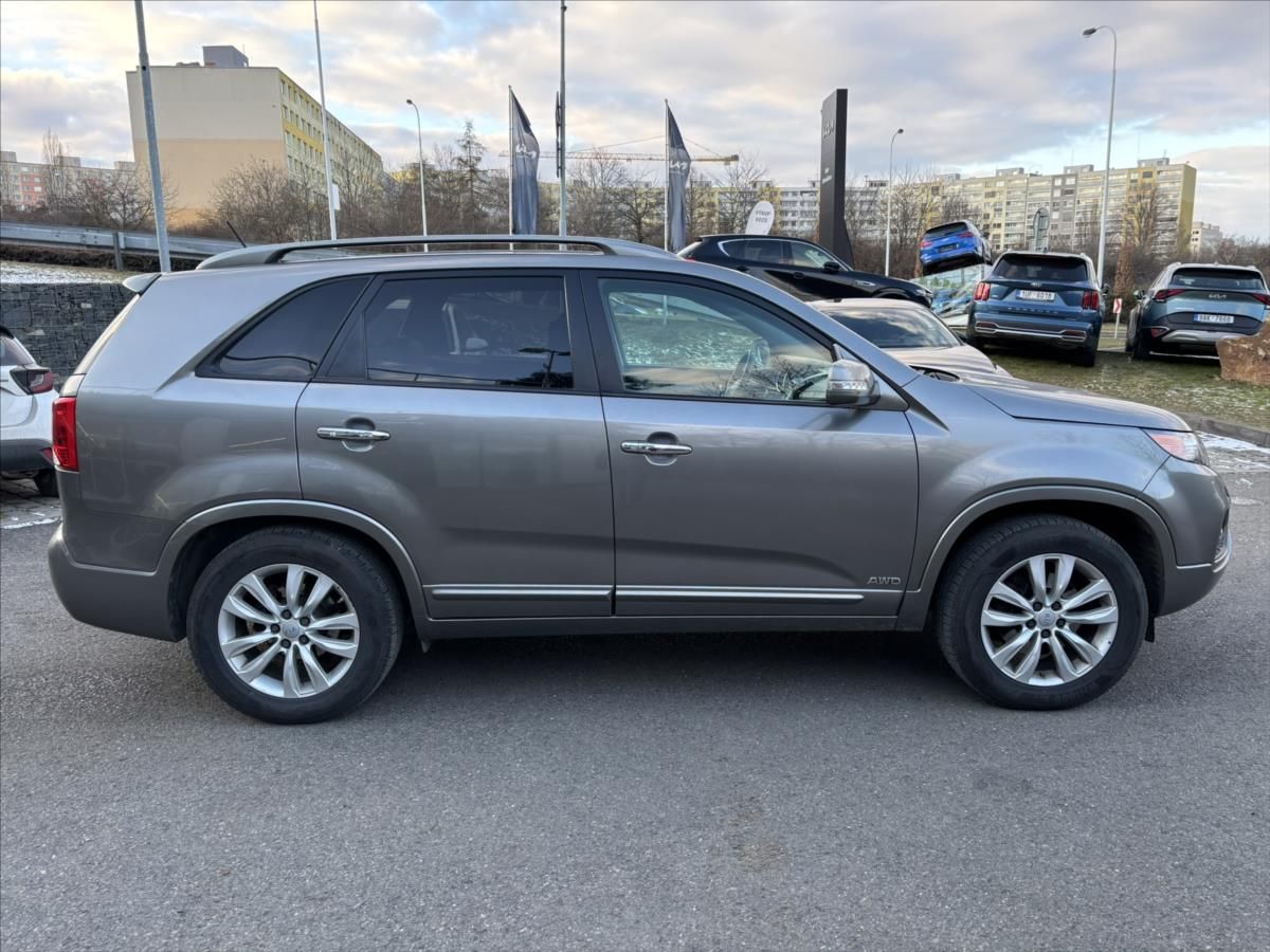 Kia Sorento, 2,2 CRDi AT 4x4 Premium PANORA - fotka 6